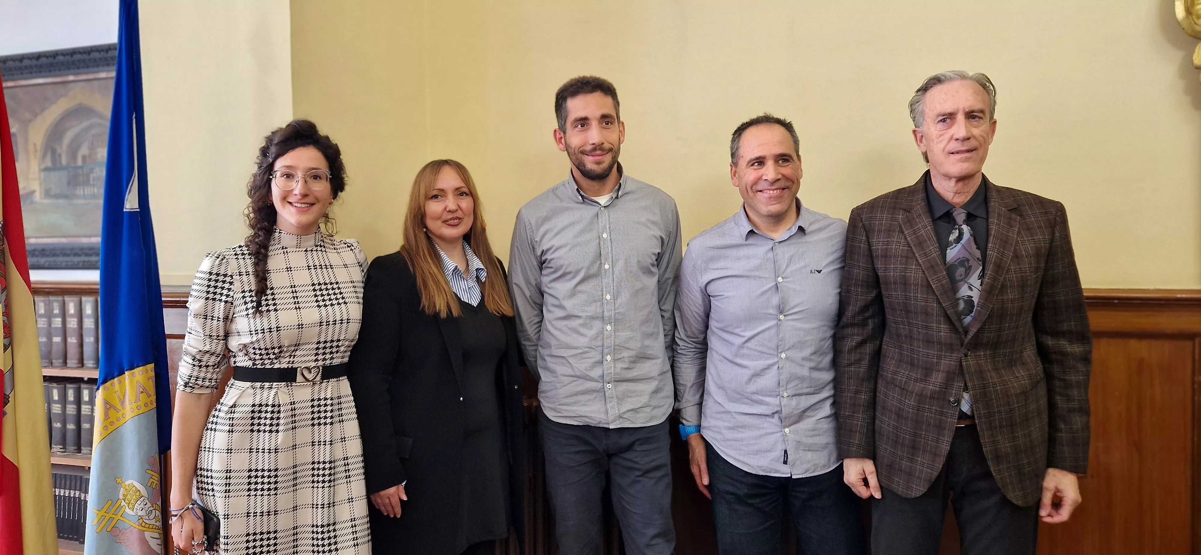 Javier Zaragoza y su equipo. Foto Myriam Martínez