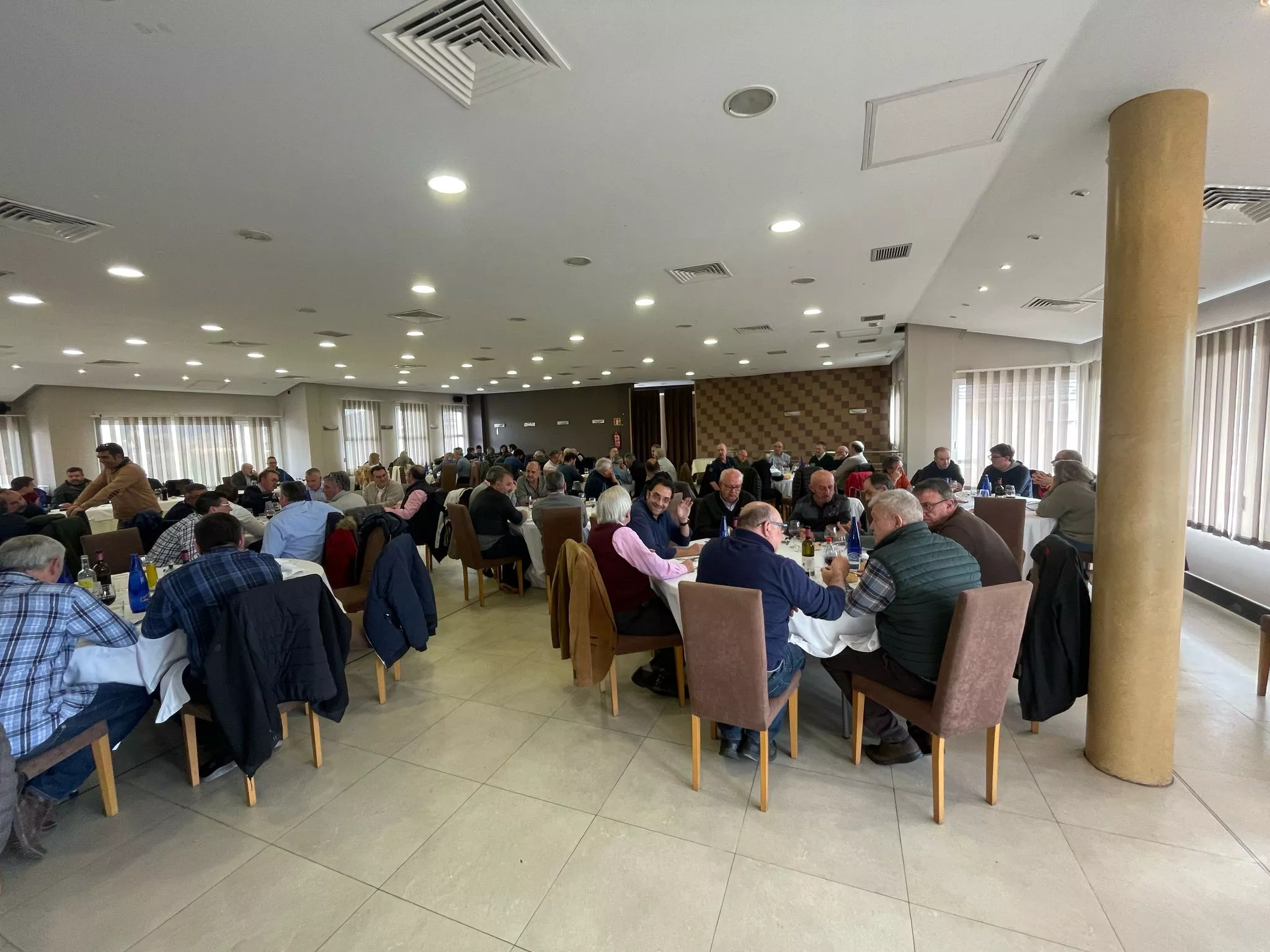Homenaje al capitán Platero.