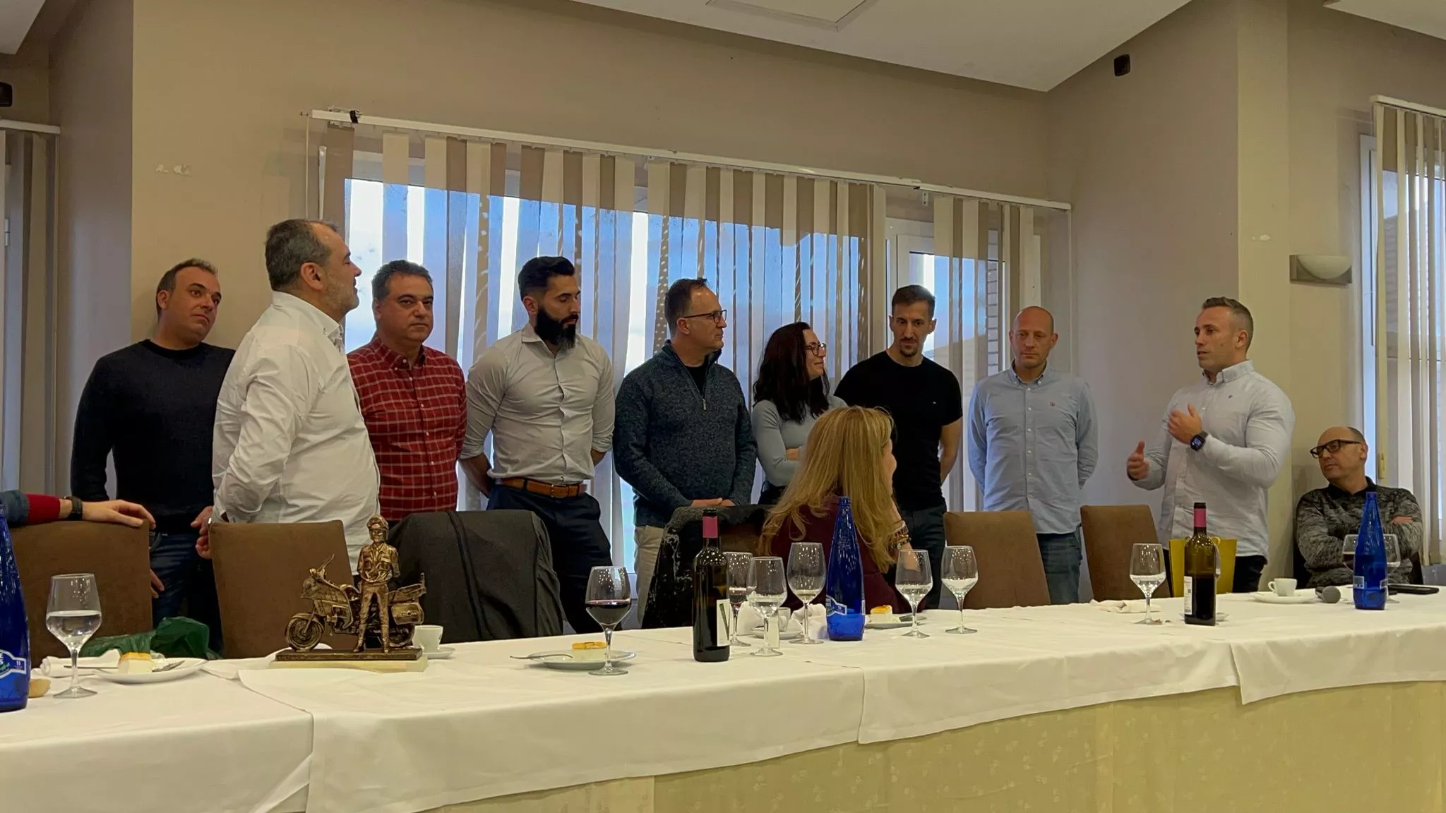 Homenaje al capitán Platero.