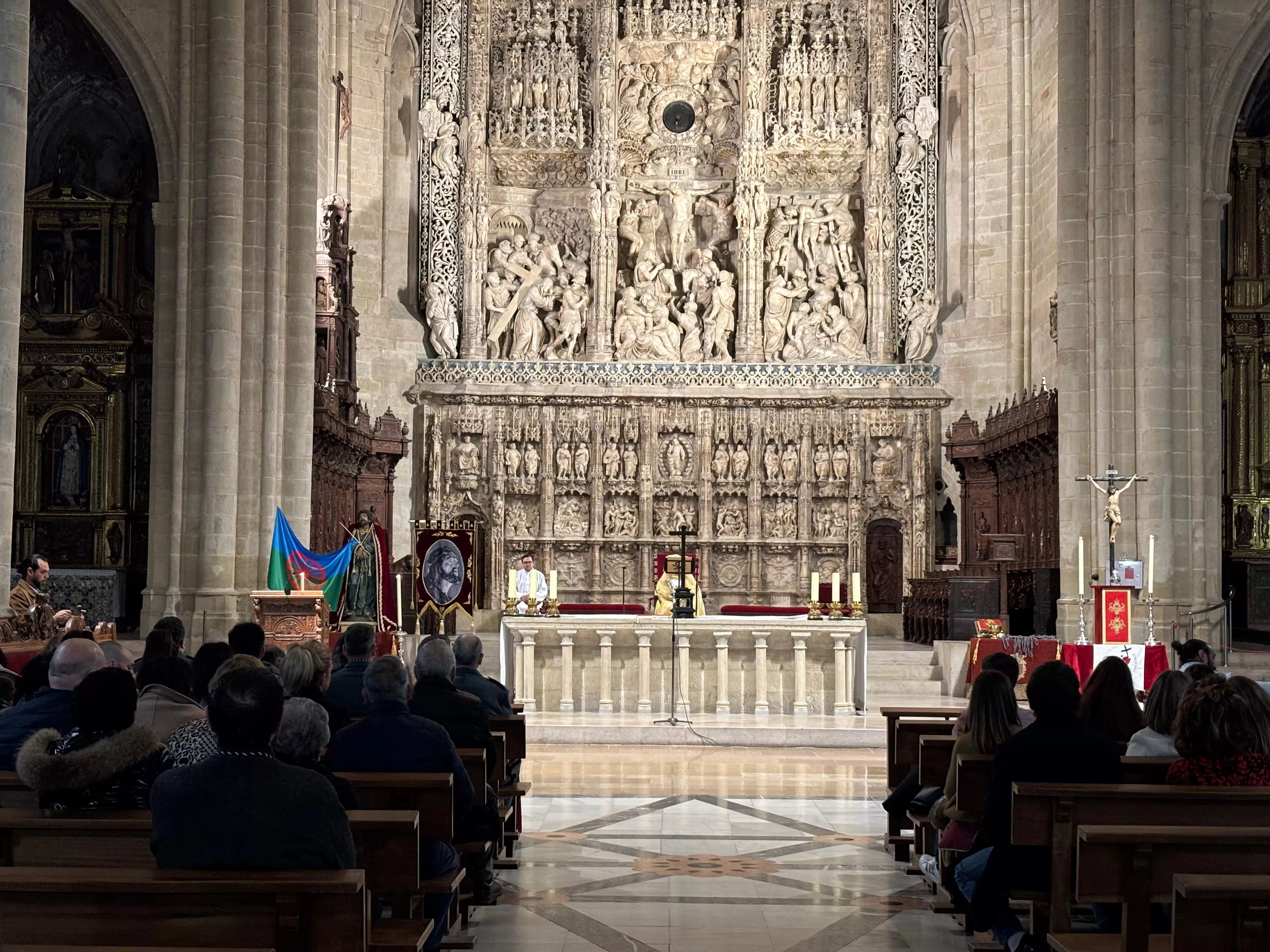 Misa de Duelo de la Cofradía de los Gitanos en la Catedral