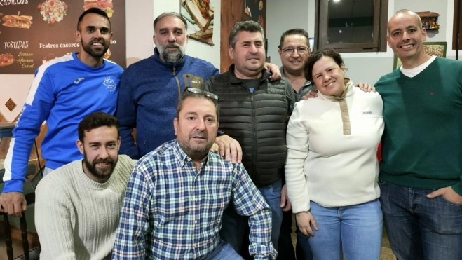 El cabo Martín, con amigos en Torla El cabo Martín, con amigos en Torla