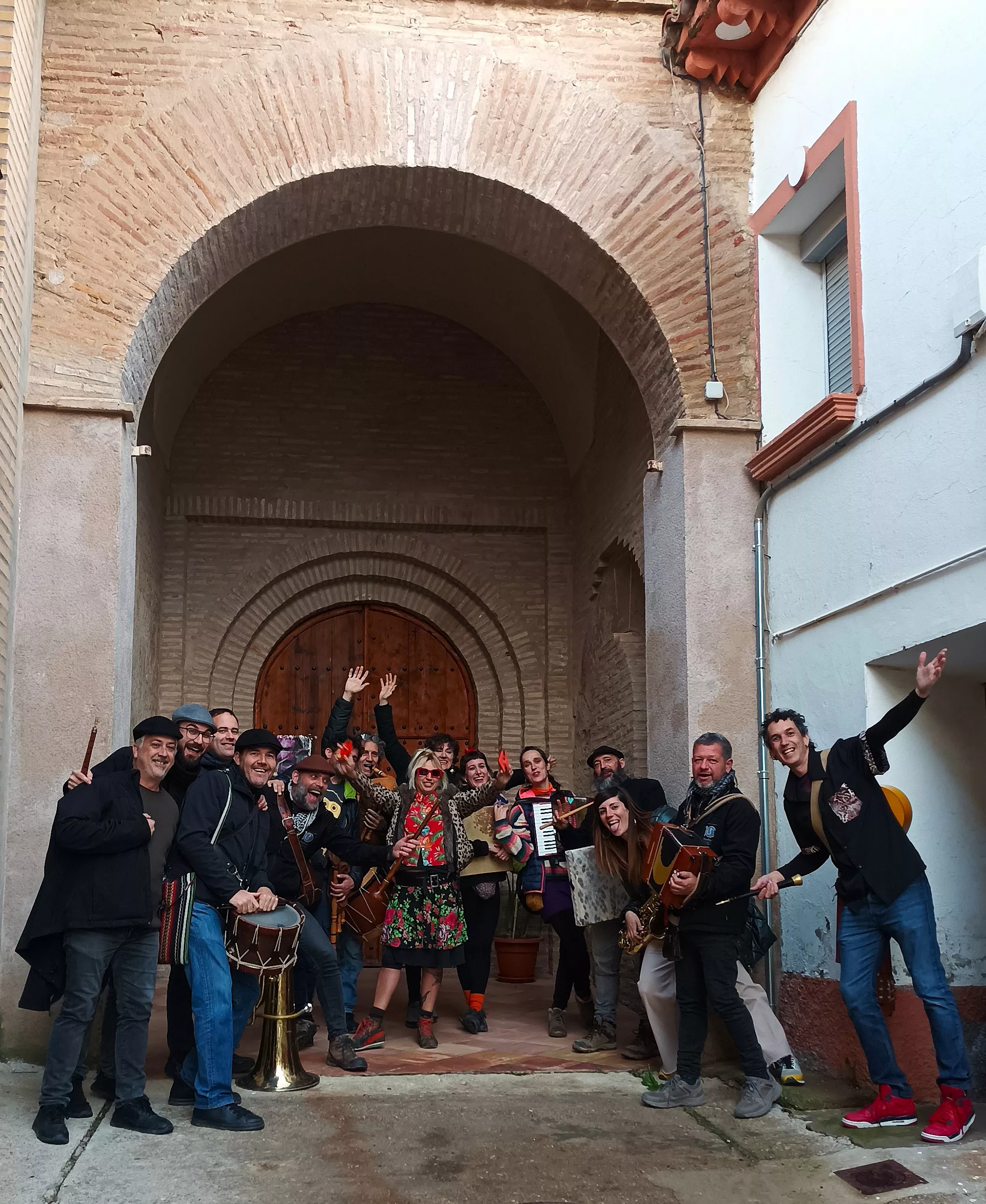 Tres fan ball y Ronda la craba en Argavieso