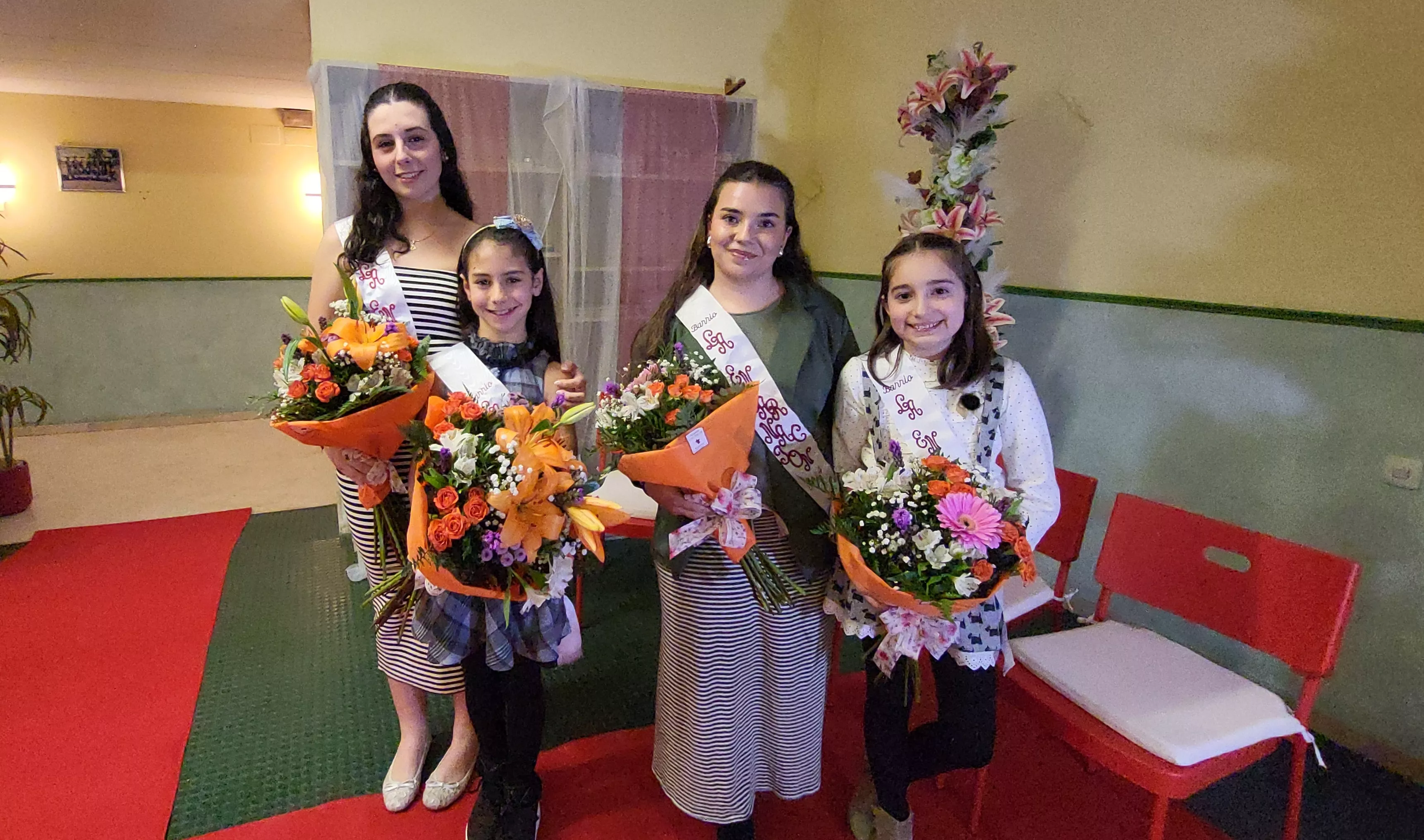 Presentación de las mairalesas del Barrio de la Encarnación. Foto Mercedes Manterola