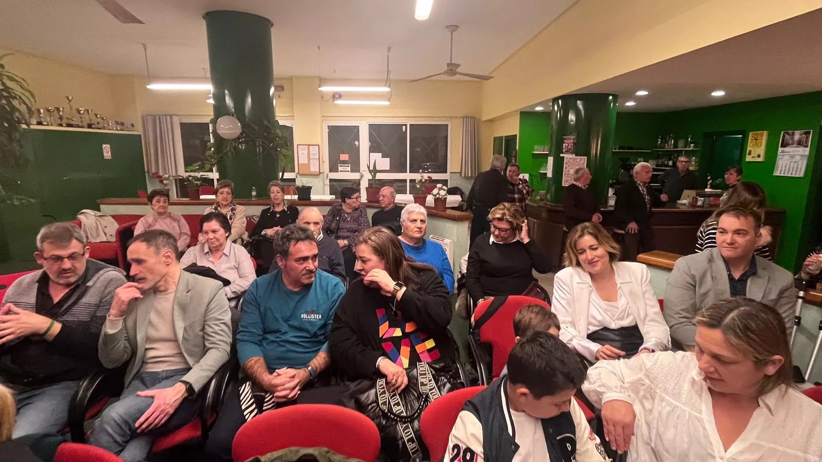 Presentación de las mairalesas del Barrio de la Encarnación. Foto Mercedes Manterola