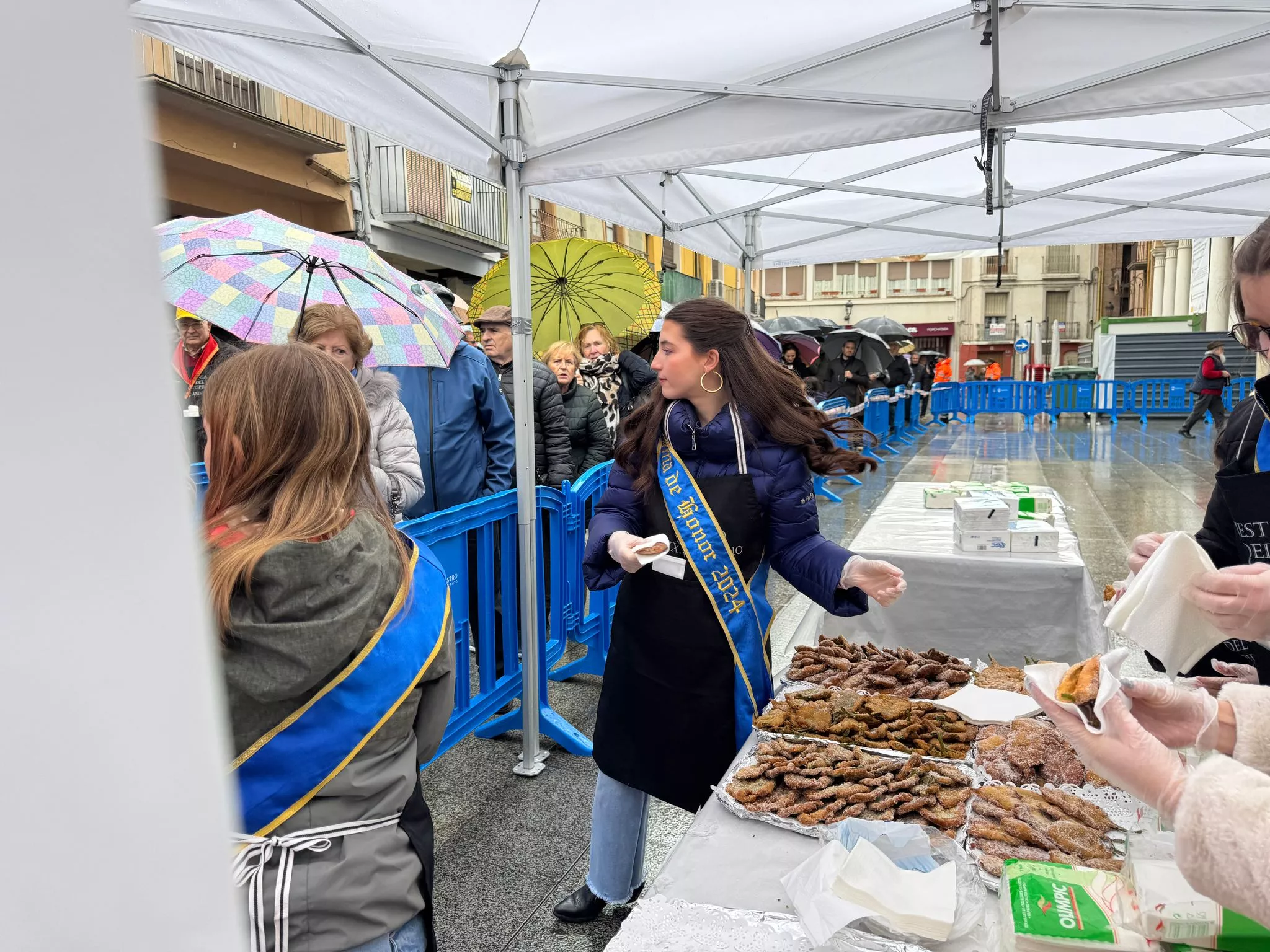 Fiesta del Crespillo en Barbastro con homenaje a Elita Davias