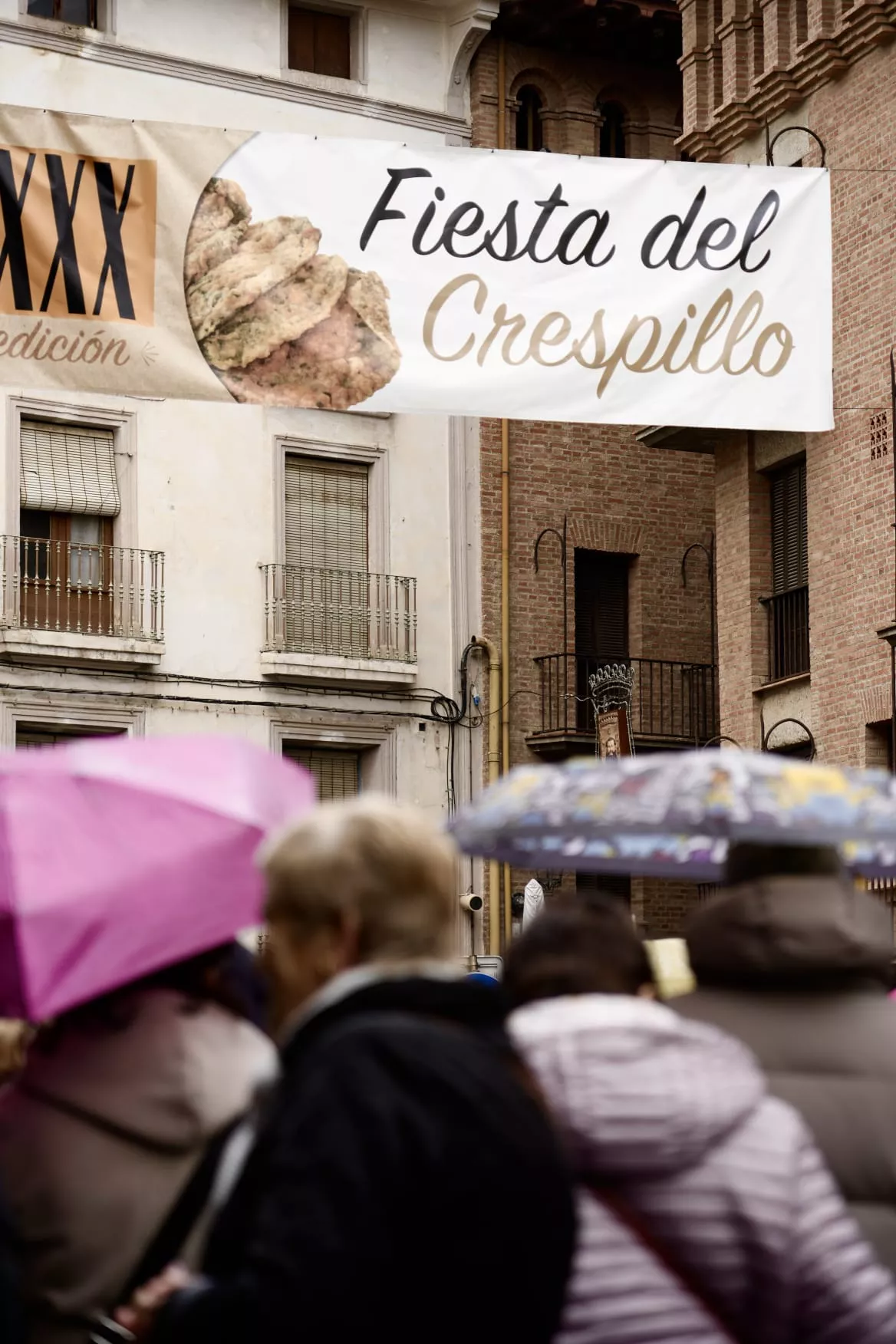 Fiesta del Crespillo en Barbastro con homenaje a Elita Davias