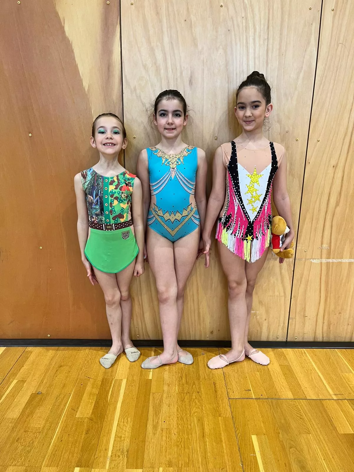 CR Pyrennes. De izquierda a derecha Vera Nasarre, Julia Ibarlucea y Diana Castan.