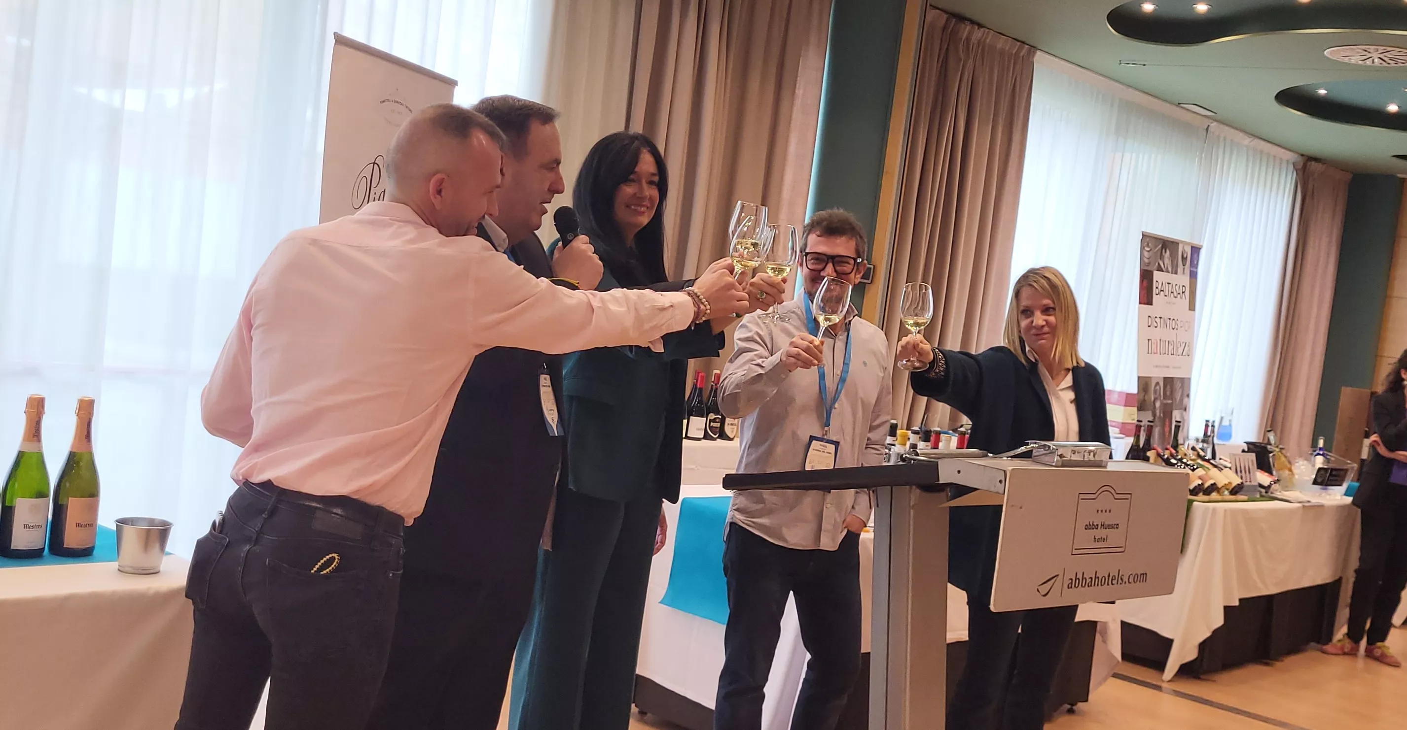 Celebración de la III Feria del Vino de Distribuciones Blasco. Foto Mercedes Manterola