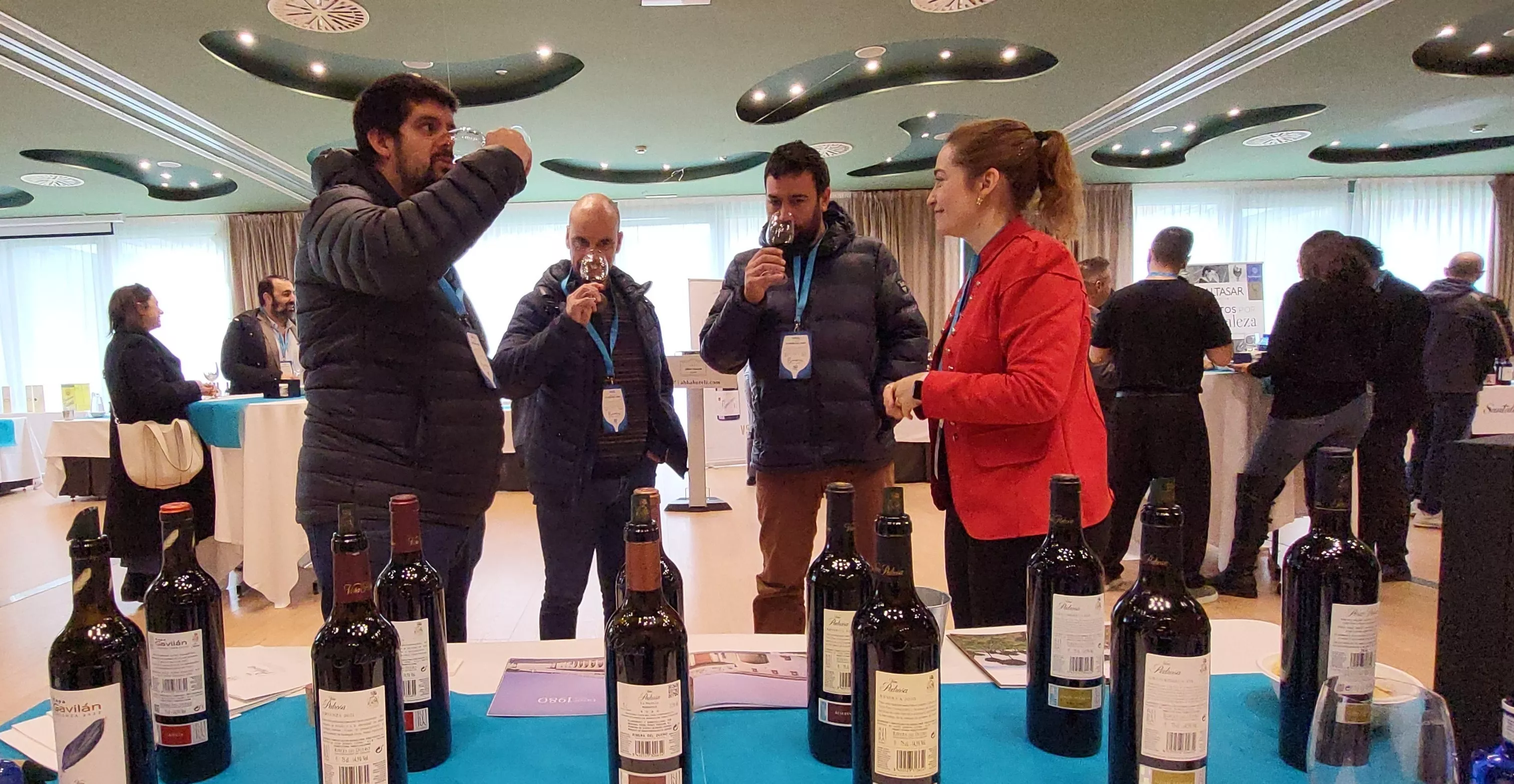 Celebración de la III Feria del Vino de Distribuciones Blasco. Foto Mercedes Manterola