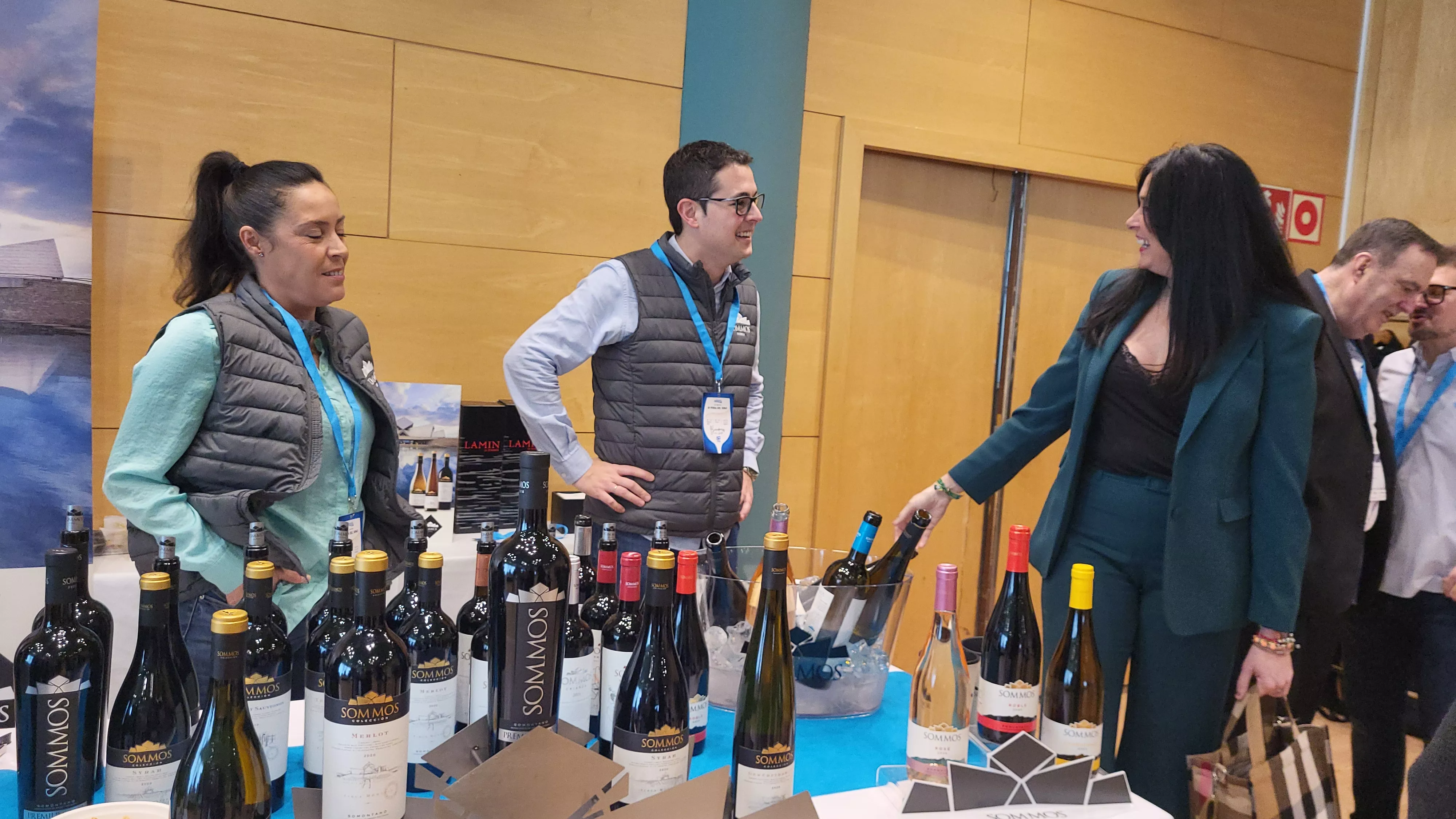 Celebración de la III Feria del Vino de Distribuciones Blasco. Foto Mercedes Manterola