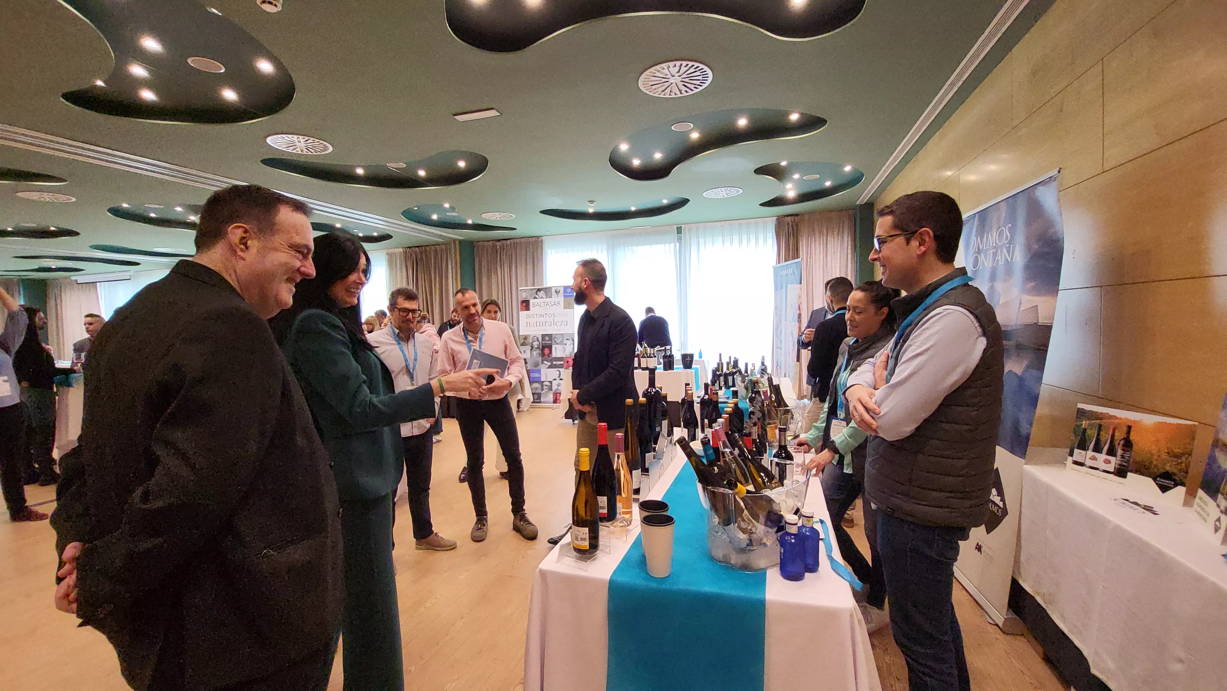 Celebración de la III Feria del Vino de Distribuciones Blasco. Foto Mercedes Manterola