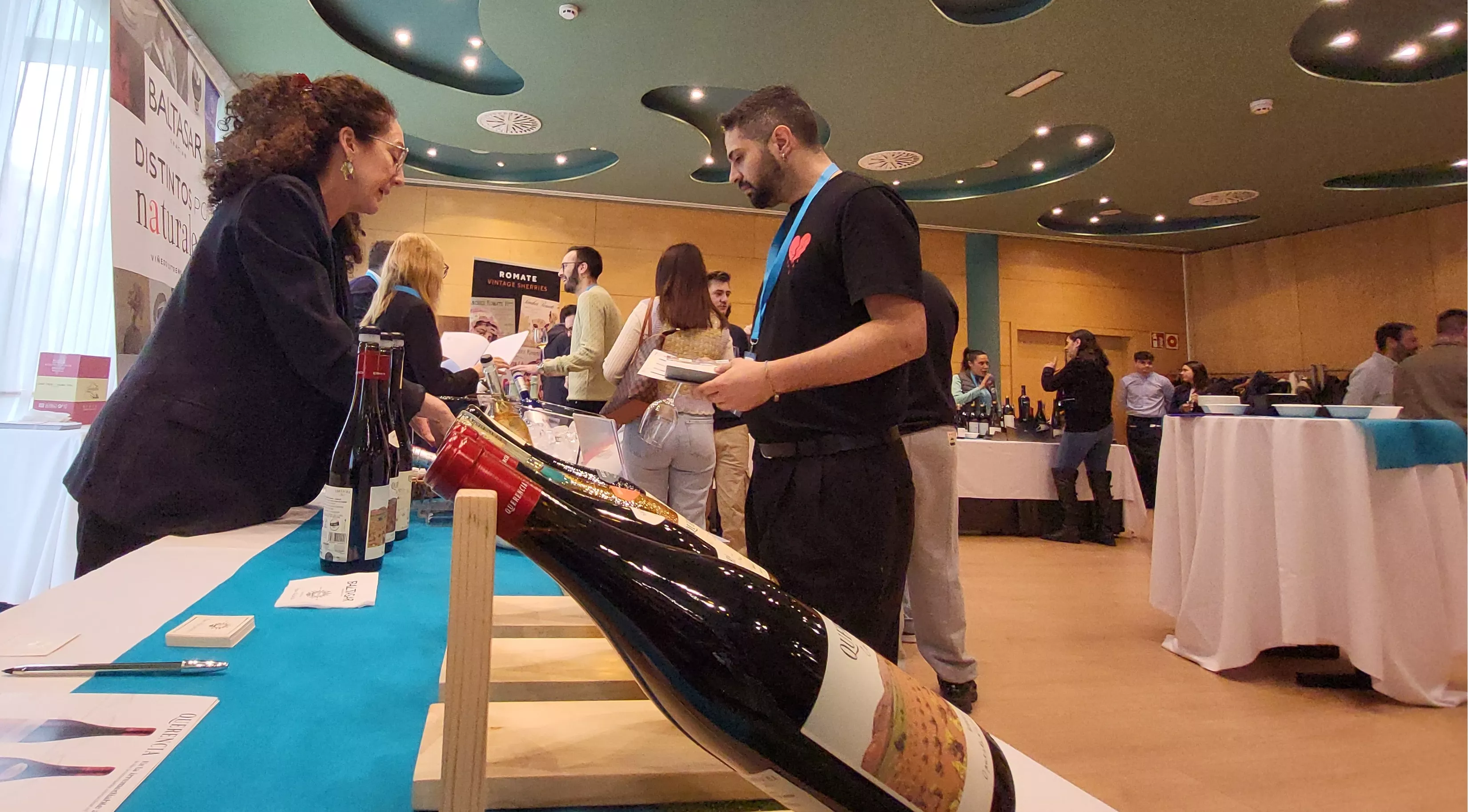 Celebración de la III Feria del Vino de Distribuciones Blasco. Foto Mercedes Manterola