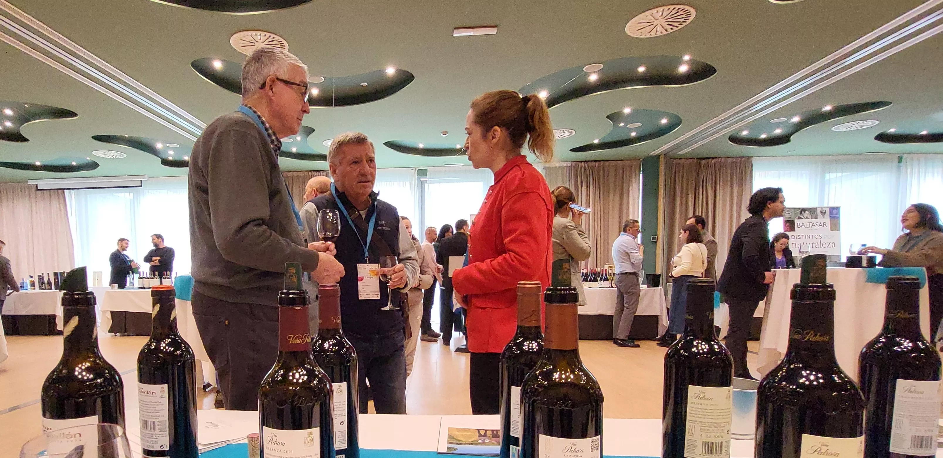 Celebración de la III Feria del Vino de Distribuciones Blasco. Foto Mercedes Manterola