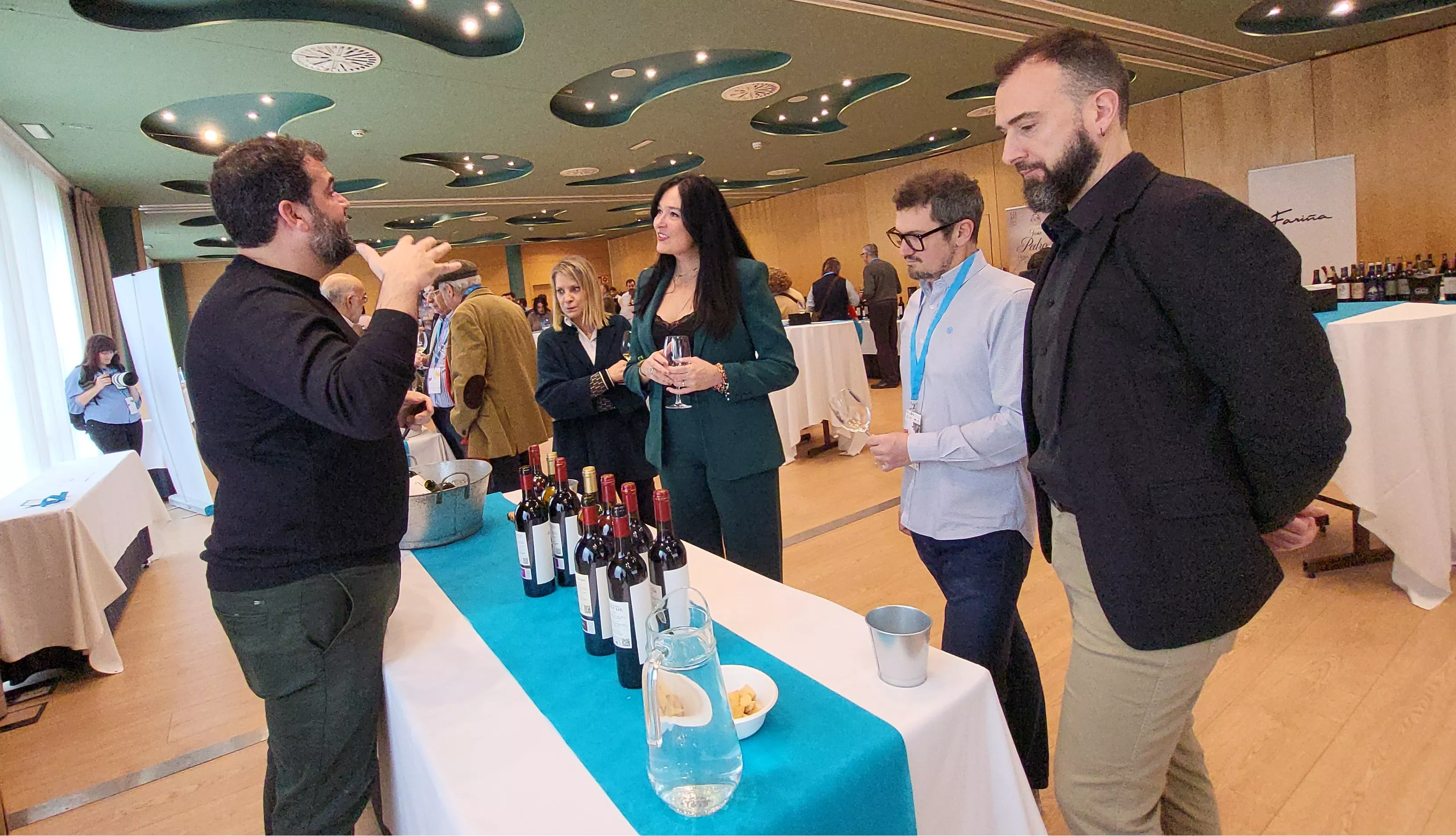 Celebración de la III Feria del Vino de Distribuciones Blasco. Foto Mercedes Manterola