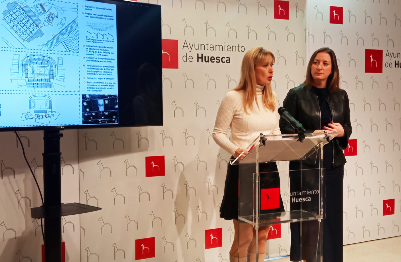 Cristina de la Hera y María Rodrigo.