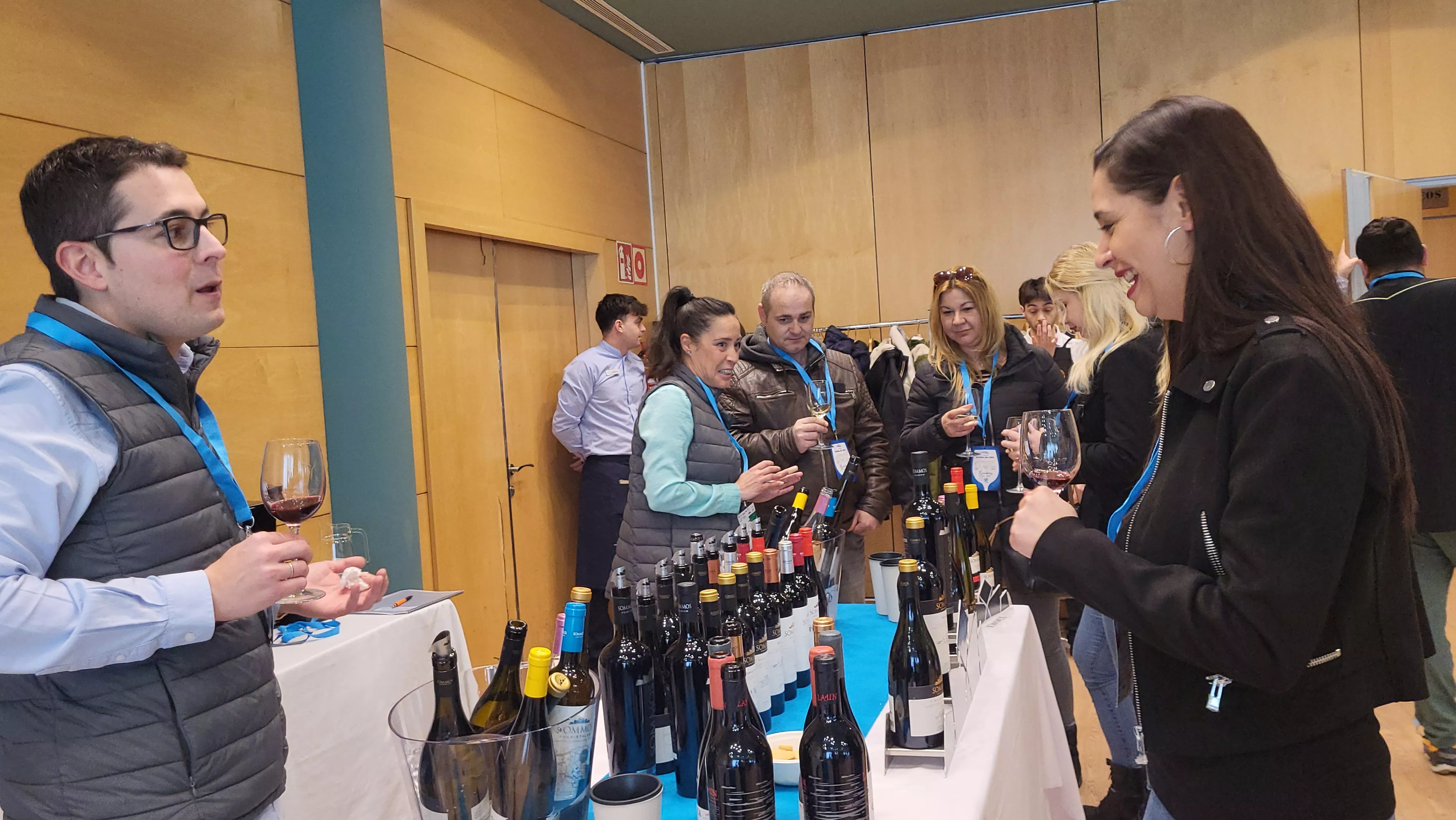 Celebración de la III Feria del Vino de Distribuciones Blasco. Foto Mercedes Manterola