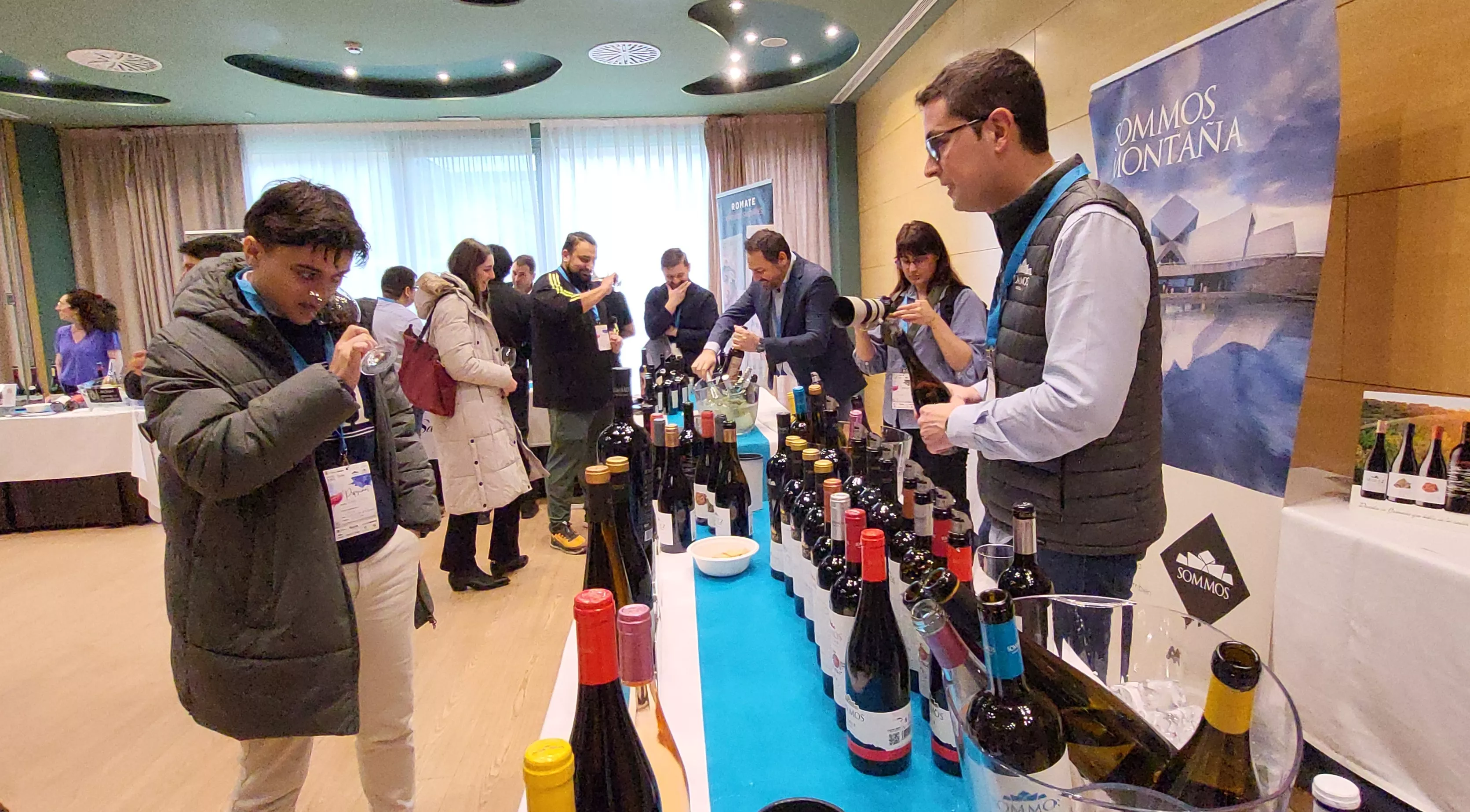 Celebración de la III Feria del Vino de Distribuciones Blasco. Foto Mercedes Manterola