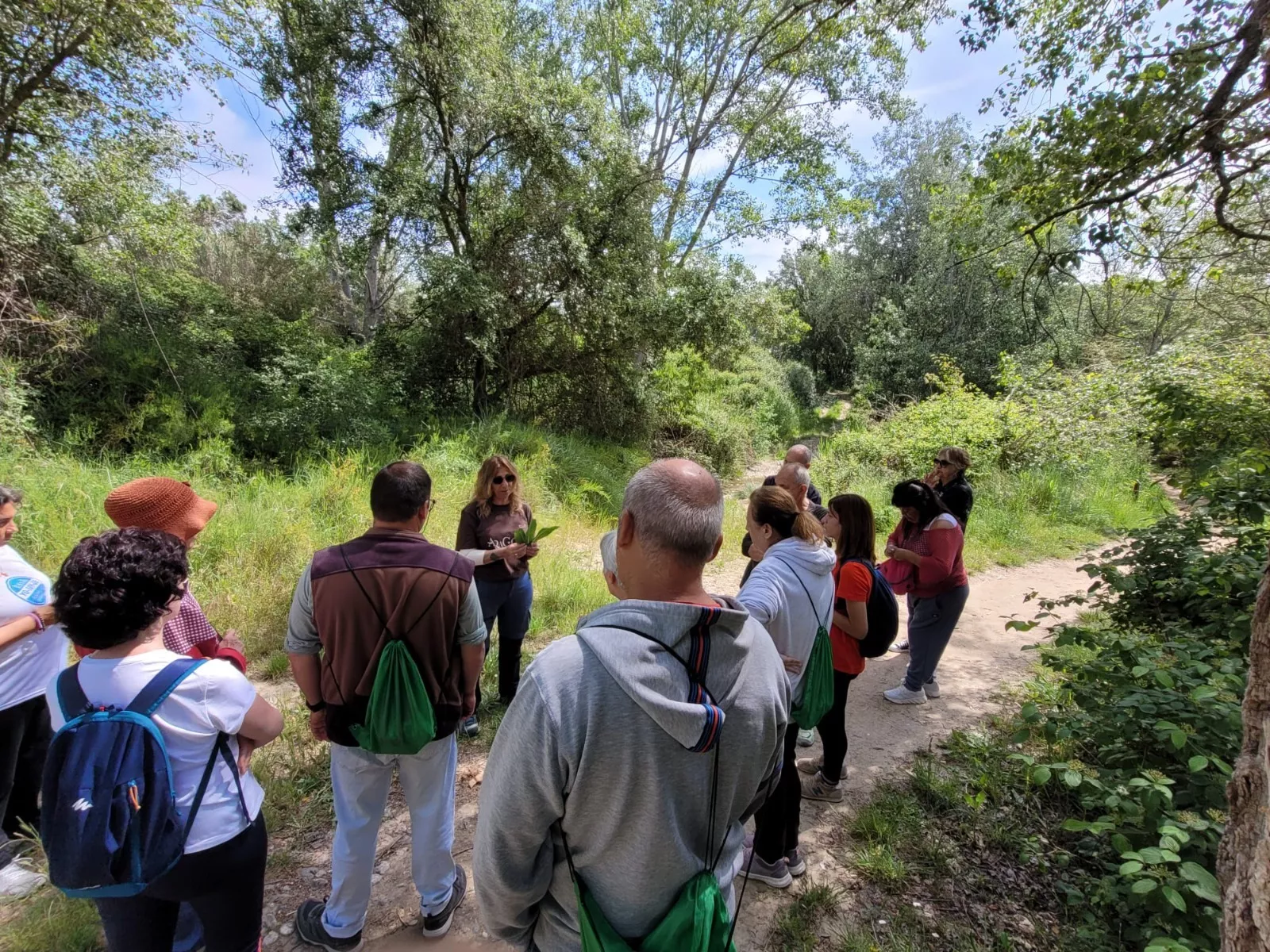 Un itinerario guiado por la ribera del Flumen abre la temporada de actividades del Aula Verde de Huesca.