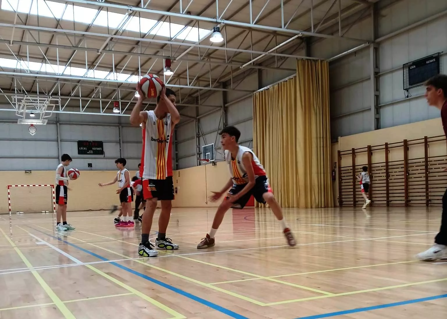 Imágenes de la V Jornada del Programa Talentos de baloncesto de Huesca