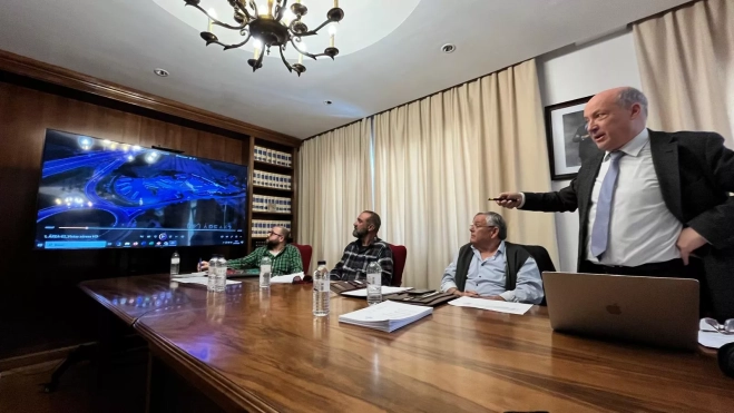 César Fortacín durante su intervención. César Fortacín durante su intervención.