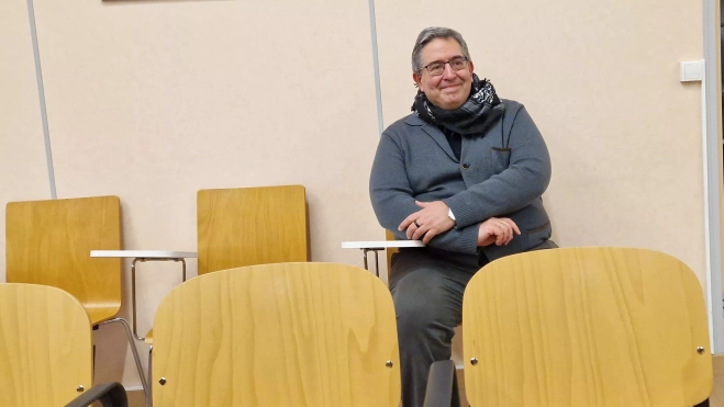 Emilio J. Gómez, aportó una visión de la migración que rechaza el discurso dominante. Emilio J. Gómez, aportó una visión de la migración que rechaza el discurso dominante.