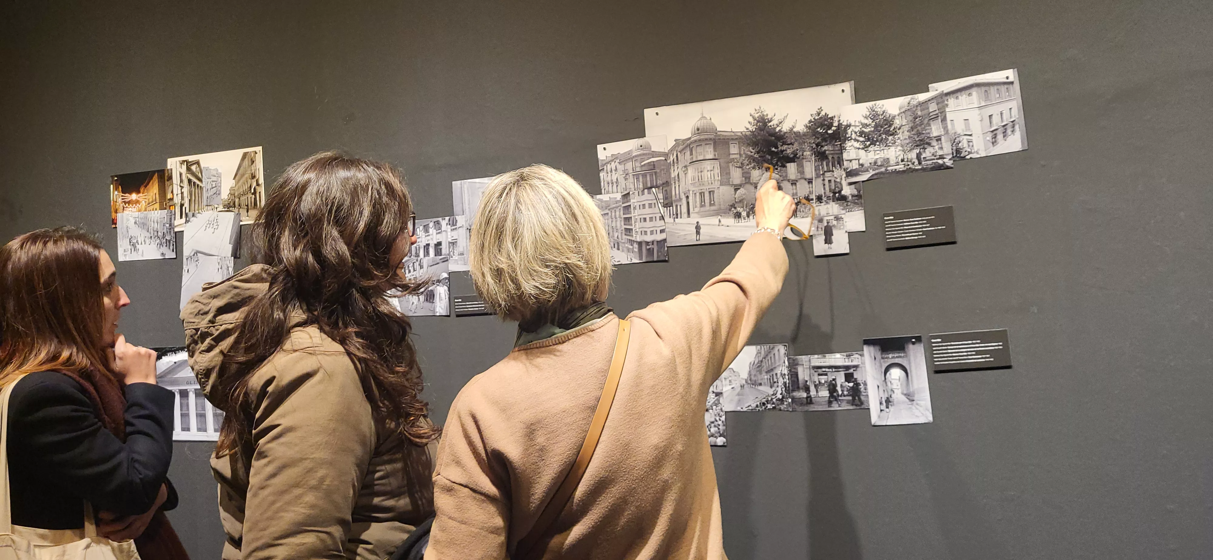 Inauguración de la exposición 'Todo lo que fue' de Adela Moreno. Foto Mercedes Manterola