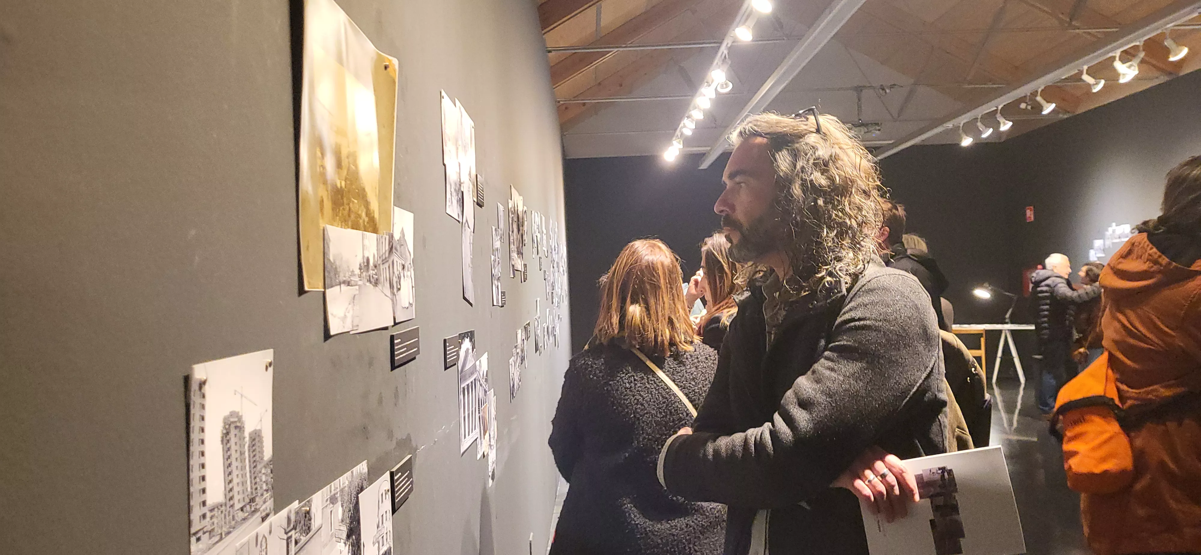 Inauguración de la exposición 'Todo lo que fue' de Adela Moreno. Foto Mercedes Manterola