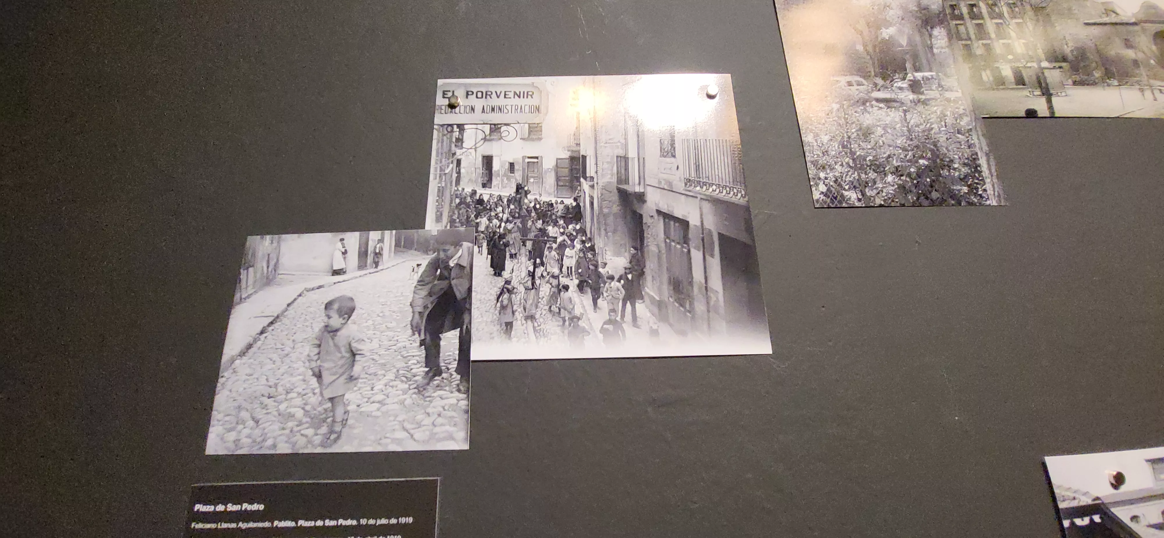 Inauguración de la exposición 'Todo lo que fue' de Adela Moreno. Foto Mercedes Manterola