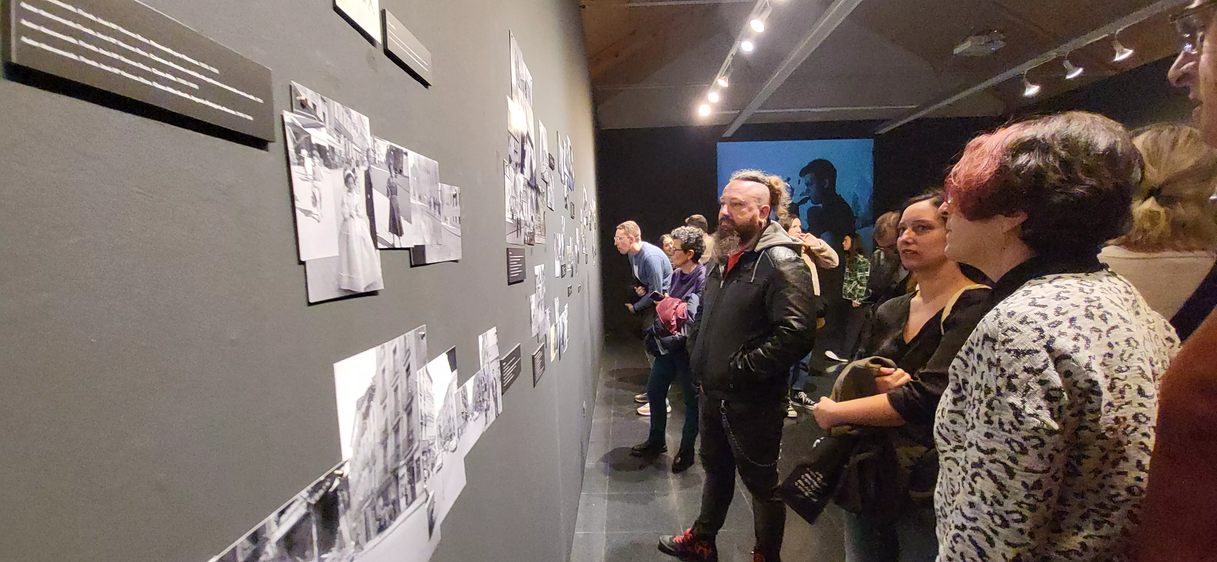 Inauguración de la exposición 'Todo lo que fue' de Adela Moreno. Foto Mercedes Manterola