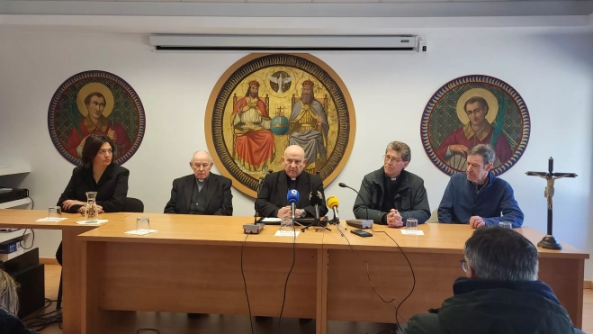 Patricia Palacio, Nicolás López, Vicente Jiménez, Fernando Jarne y Pedro García, en el anuncio del nuevo obispo..