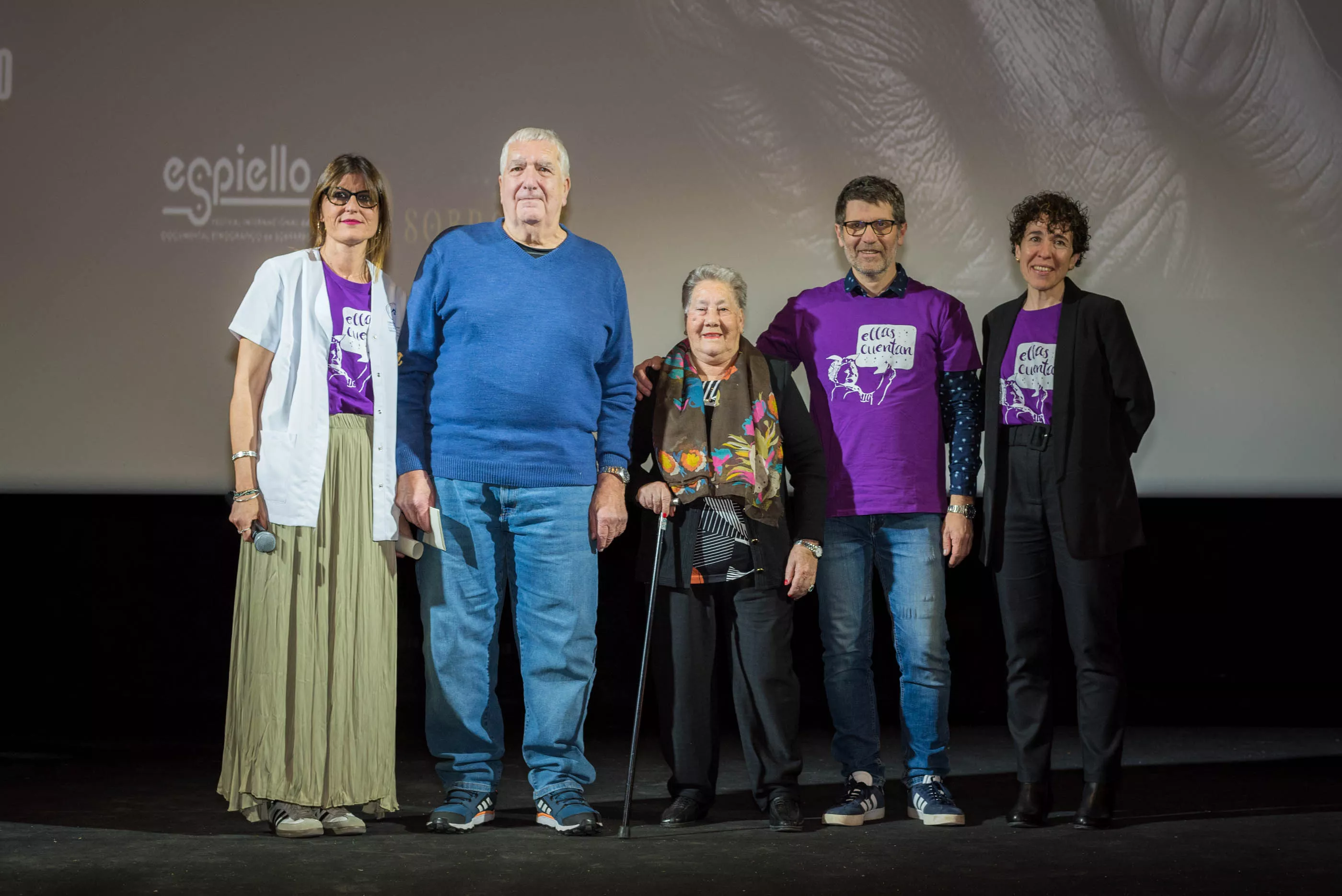 Entrega de la Siñál D'onor y de la presentación de Ellas Cuentan en Espiello