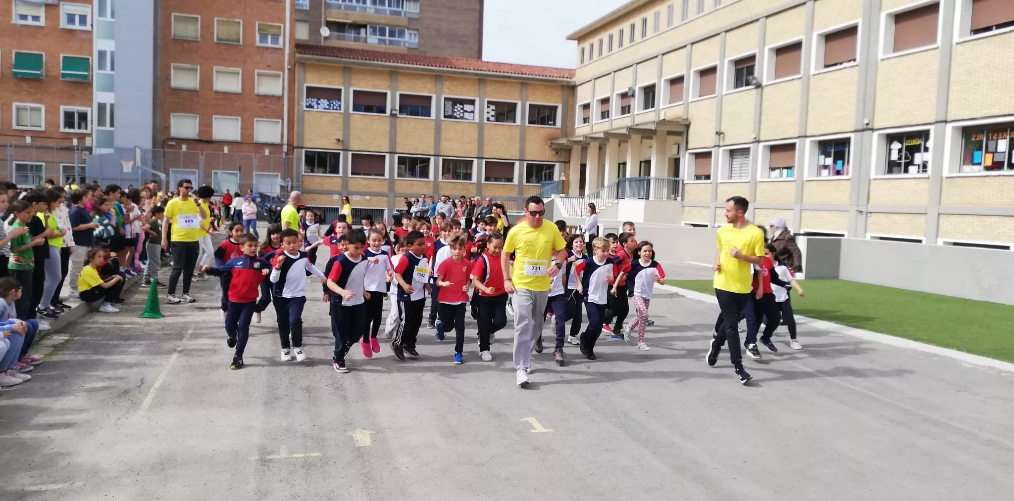 Carrera Solidaria del Colegio Santa Ana de Huesca.