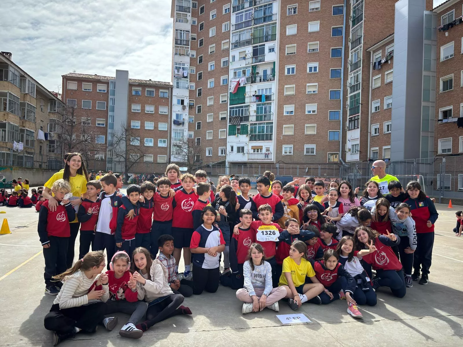 Carrera Solidaria del Colegio Santa Ana de Huesca.