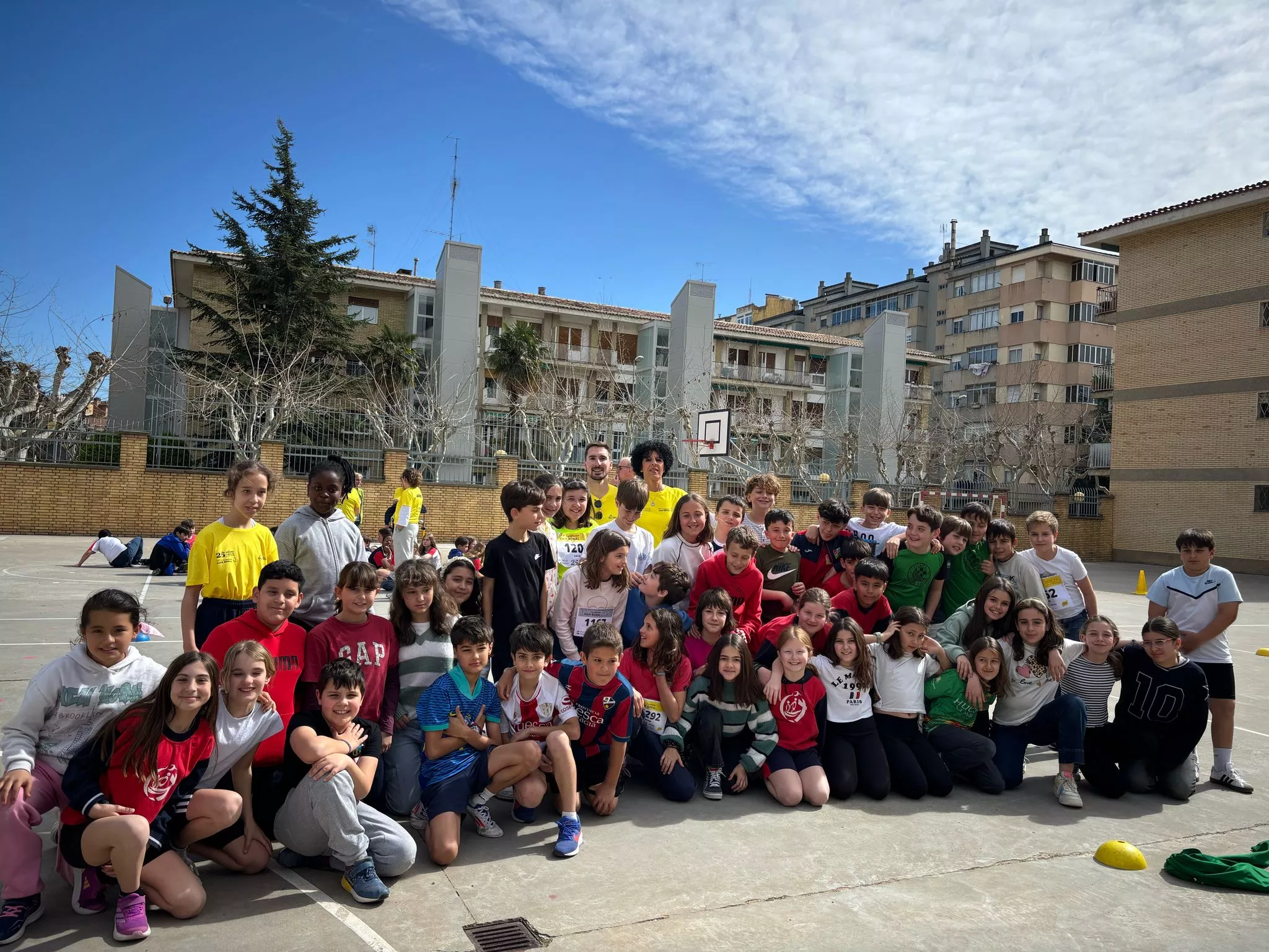 Carrera Solidaria del Colegio Santa Ana de Huesca.