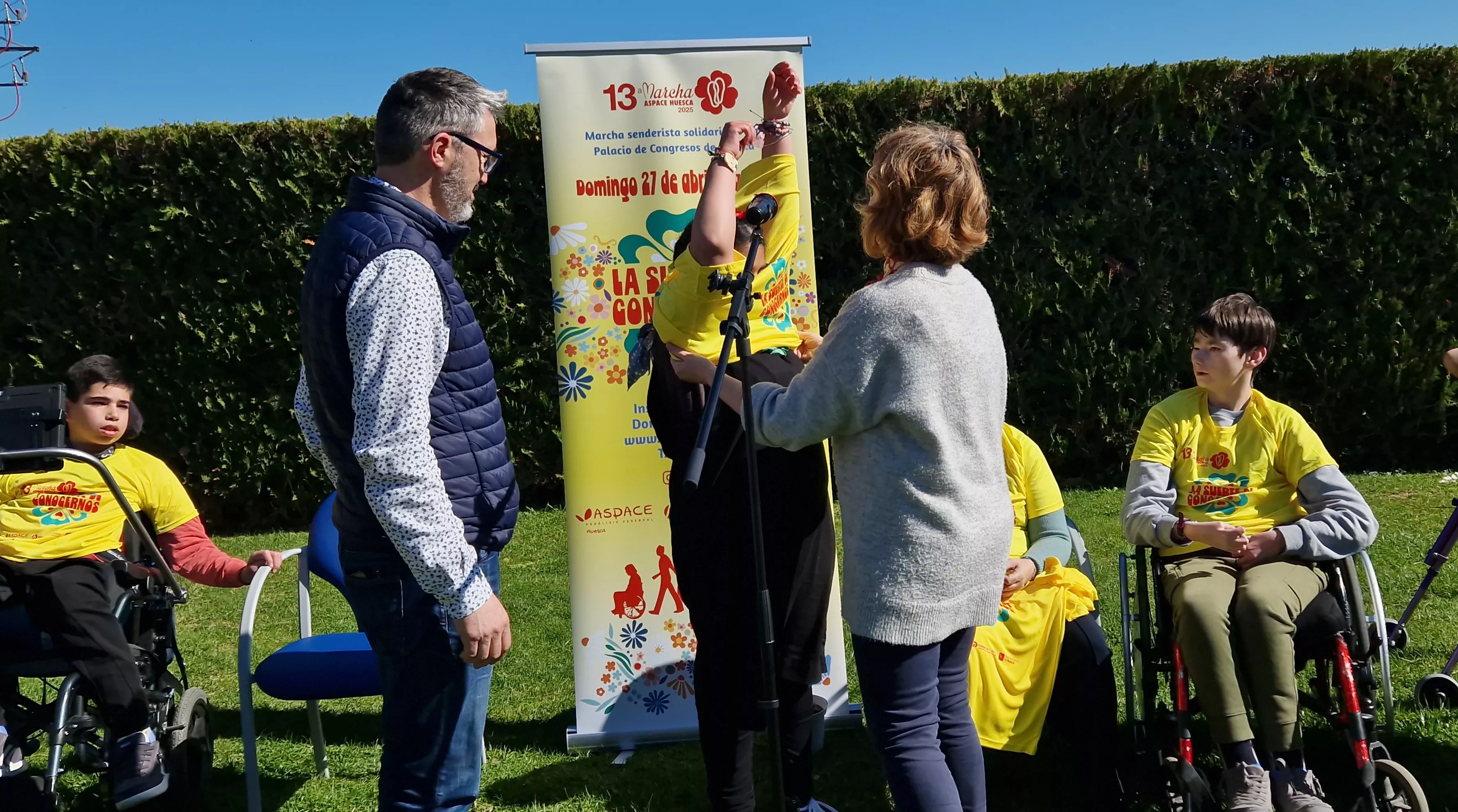 Se presenta la camiseta de la 13ª Marcha Aspace Huesca. Foto Myriam Martínez