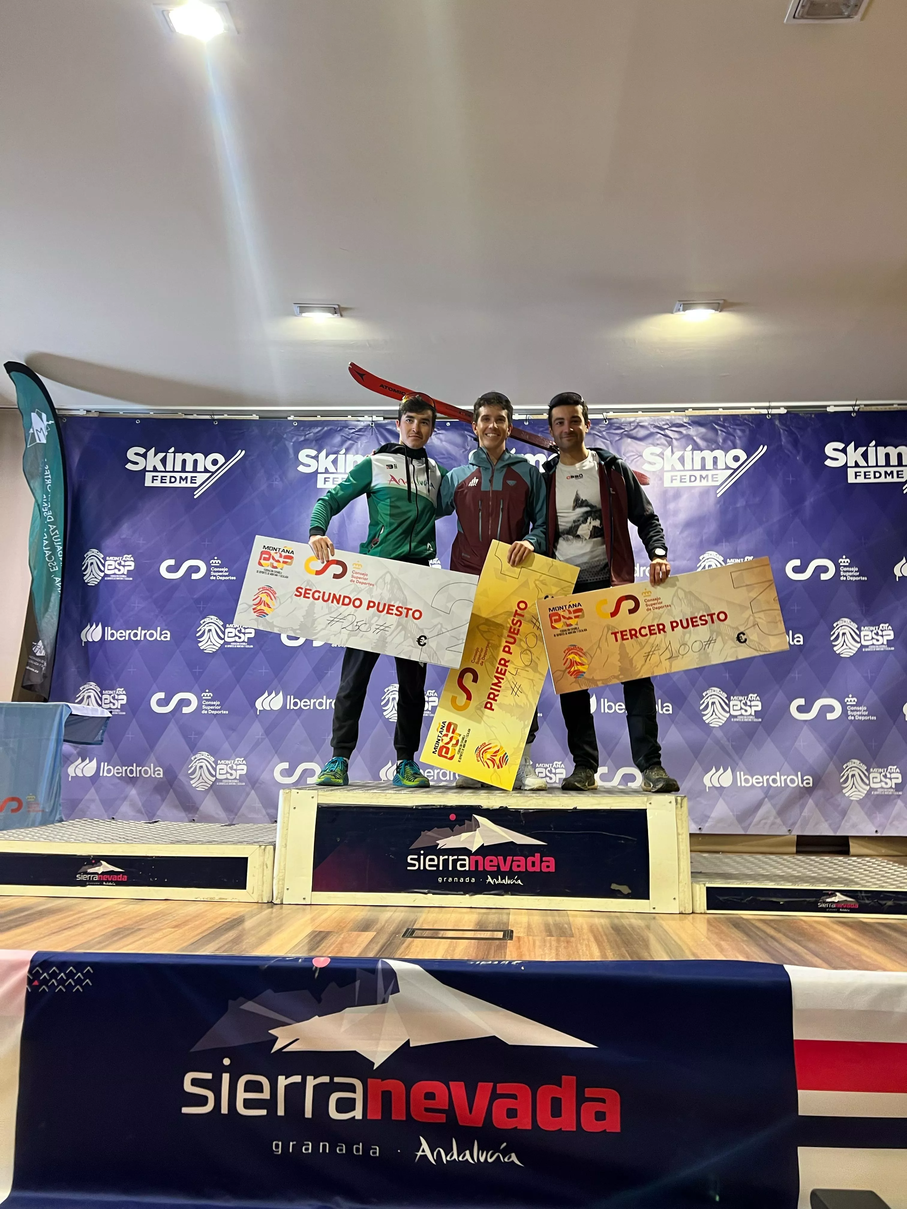 Dani Izquierdo, podio en Vertical