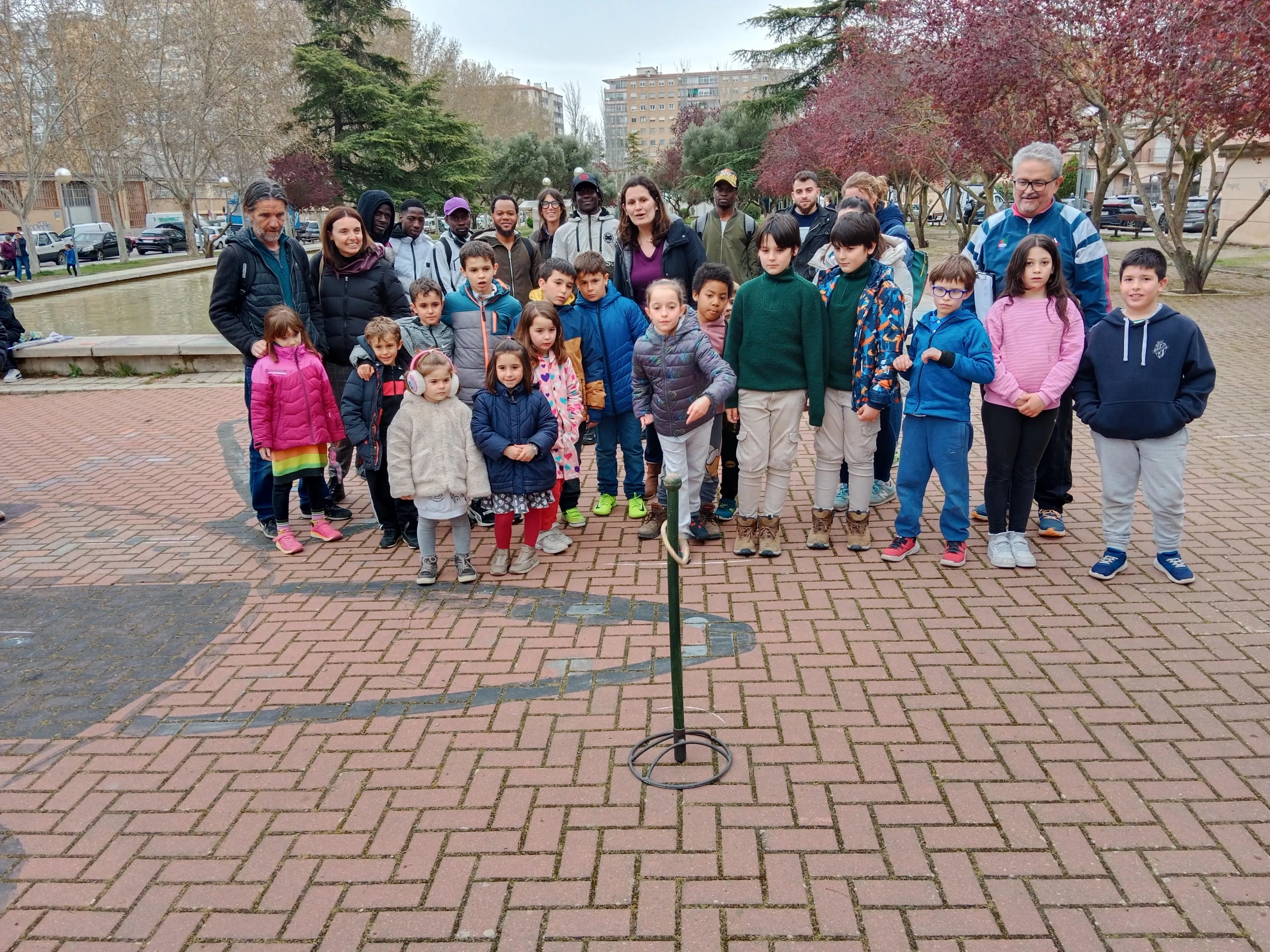 Juegos en el Barrio de la Encarnación, anillas,