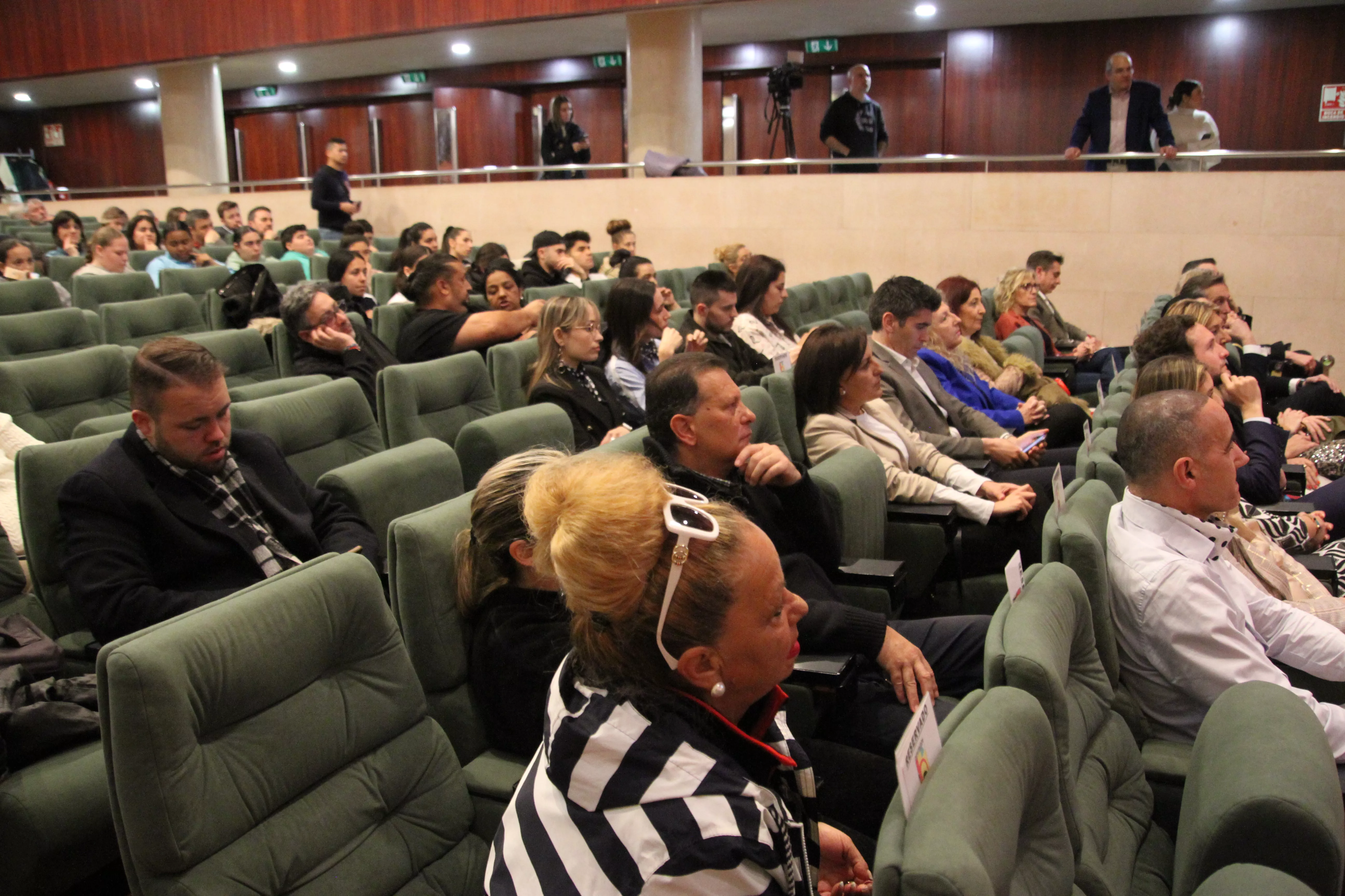 Celebración en Huesca del 600 aniversario de la llegada del pueblo gitano a España. Foto: Carlos Neofato