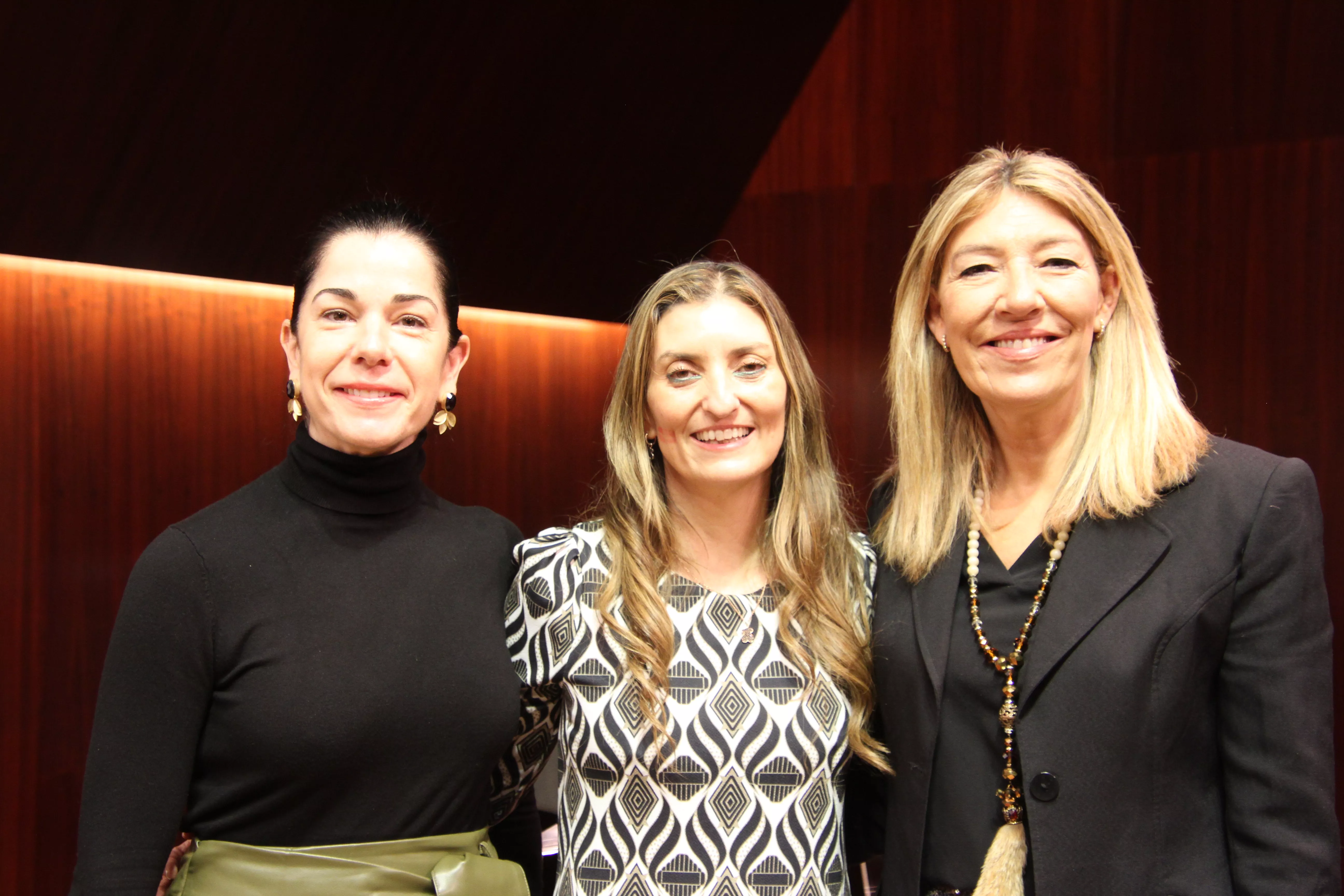 Celebración en Huesca del 600 aniversario de la llegada del pueblo gitano a España. Foto: Carlos Neofato