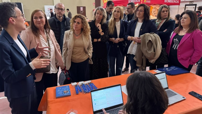 Visita de las autoridades Visita de las autoridades