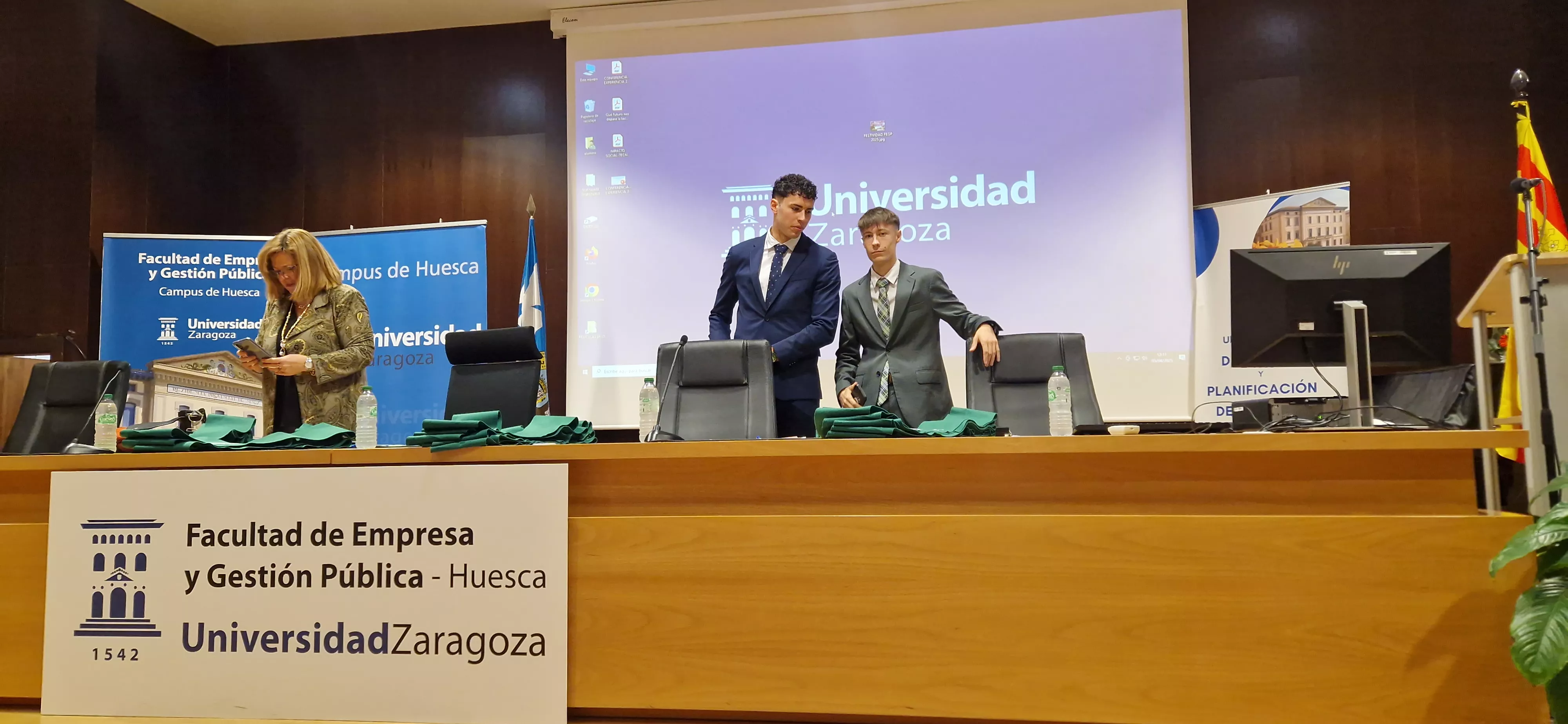 Fiesta anual del Colegio Mayor Universitario 'Ramón Acín'. Foto Myriam Martínez