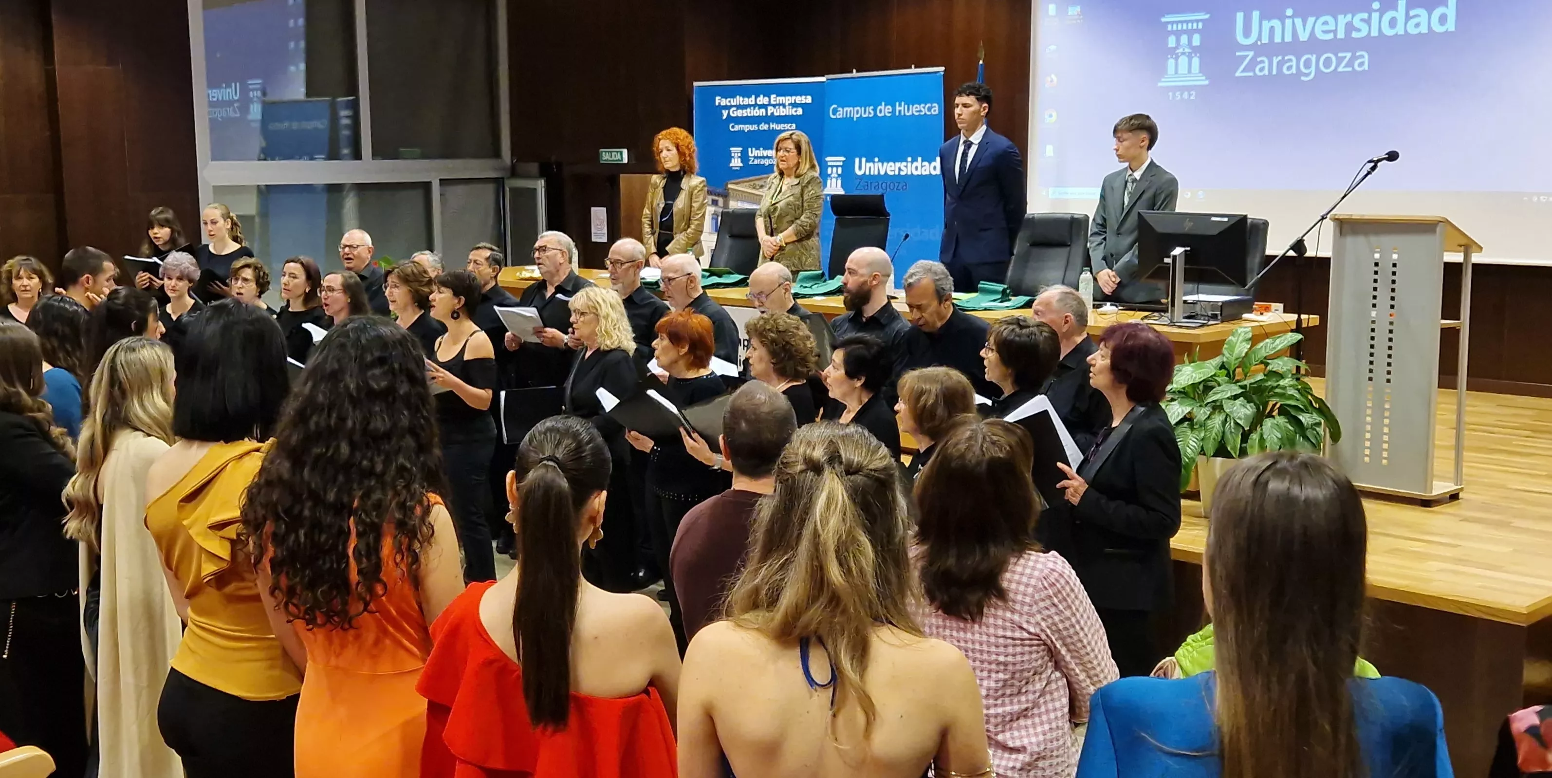 Coro Universitario. Foto Myriam Martínez