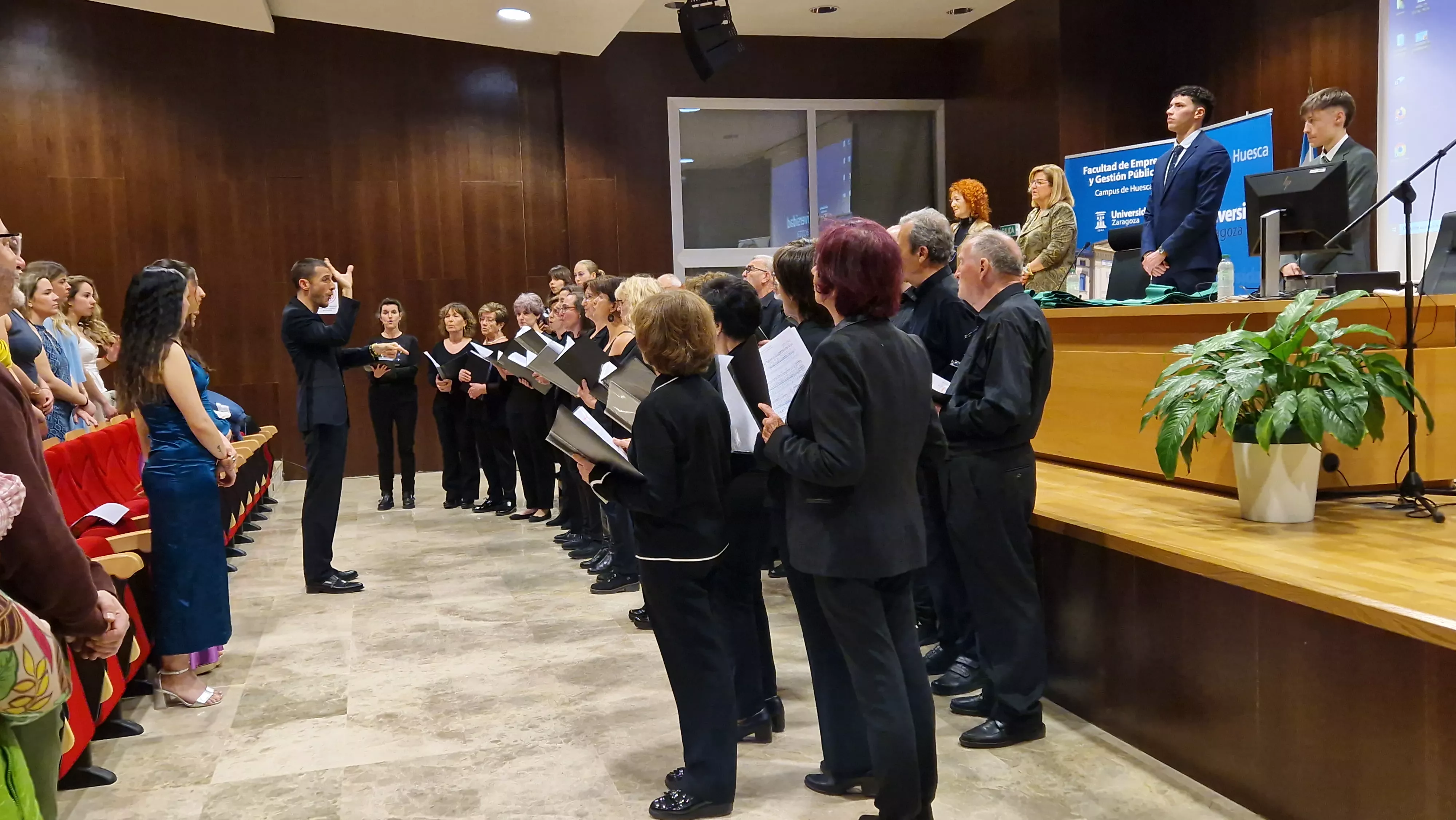 Coro Universitario. Foto Myriam Martínez