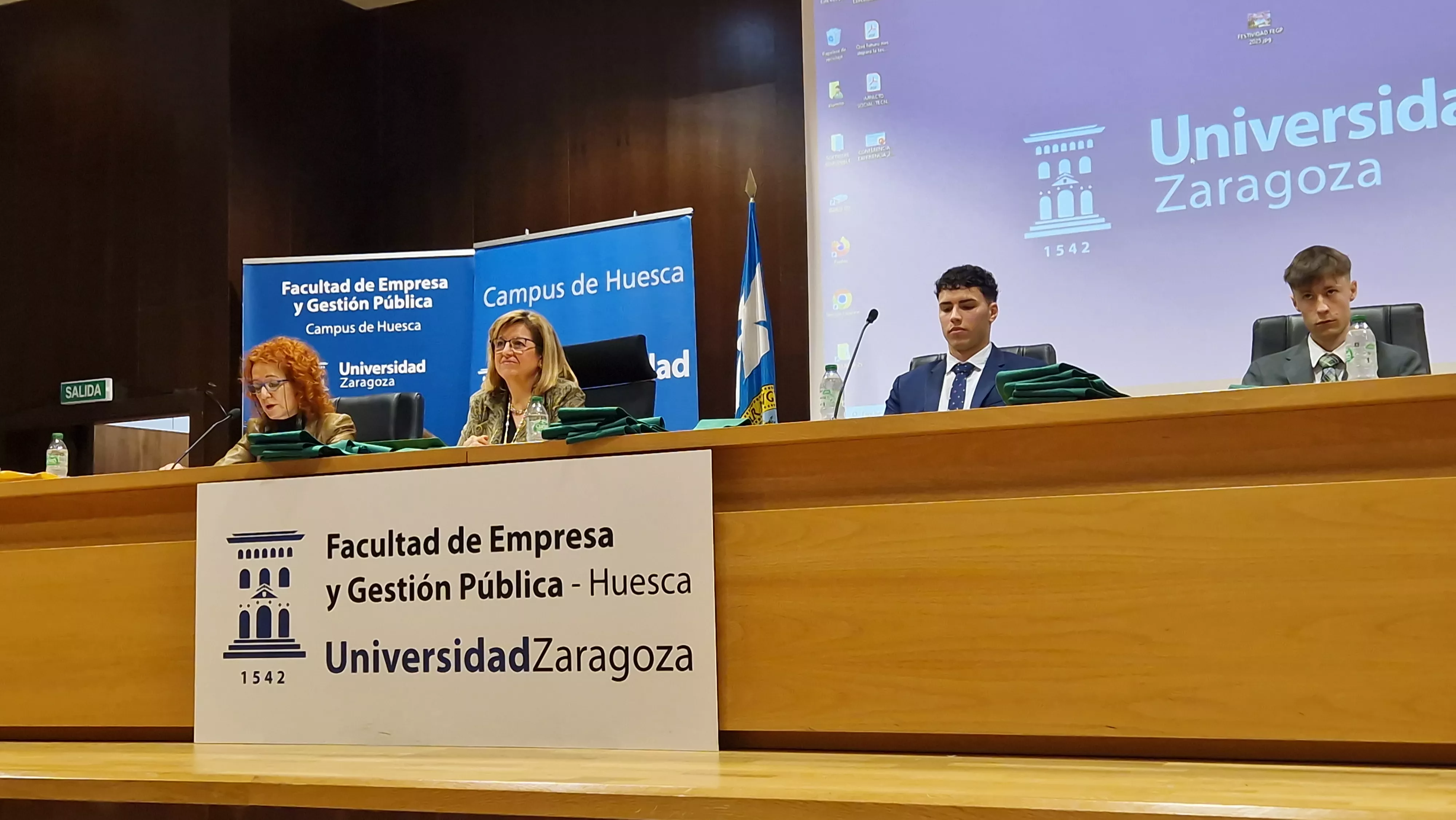 Fiesta anual del Colegio Mayor Universitario 'Ramón Acín'. Foto Myriam Martínez