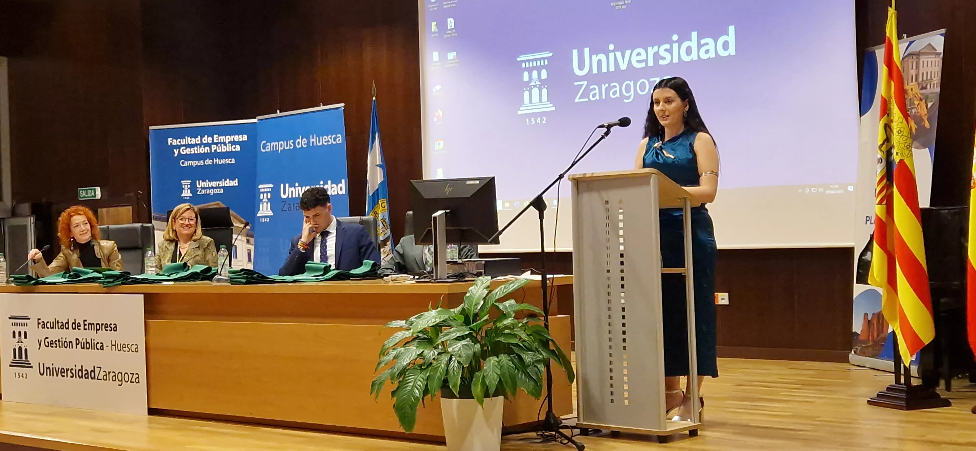 Lucía Morales. Fiesta anual del Colegio Mayor Universitario 'Ramón Acín'. Foto Myriam Martínez