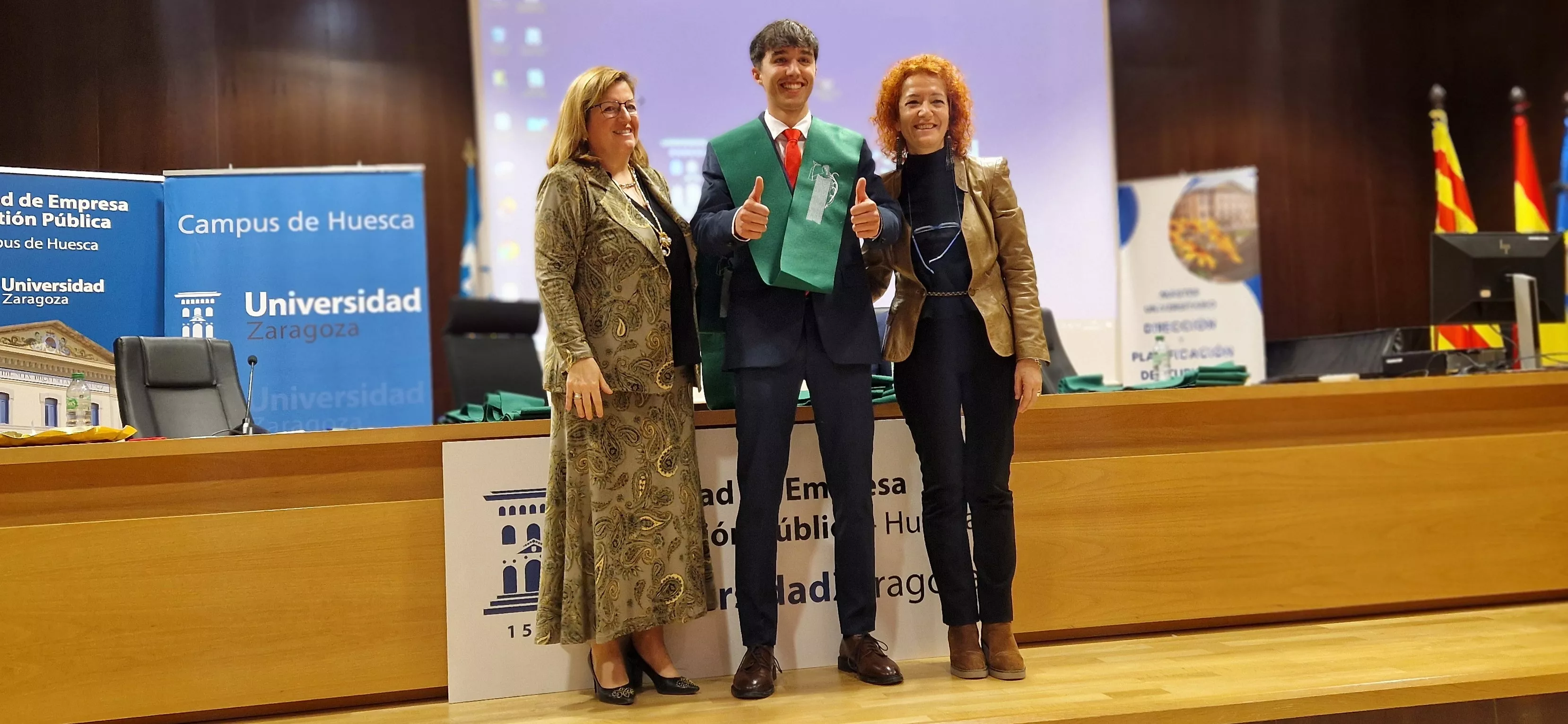 Fiesta anual del Colegio Mayor Universitario 'Ramón Acín'. Foto Myriam Martínez