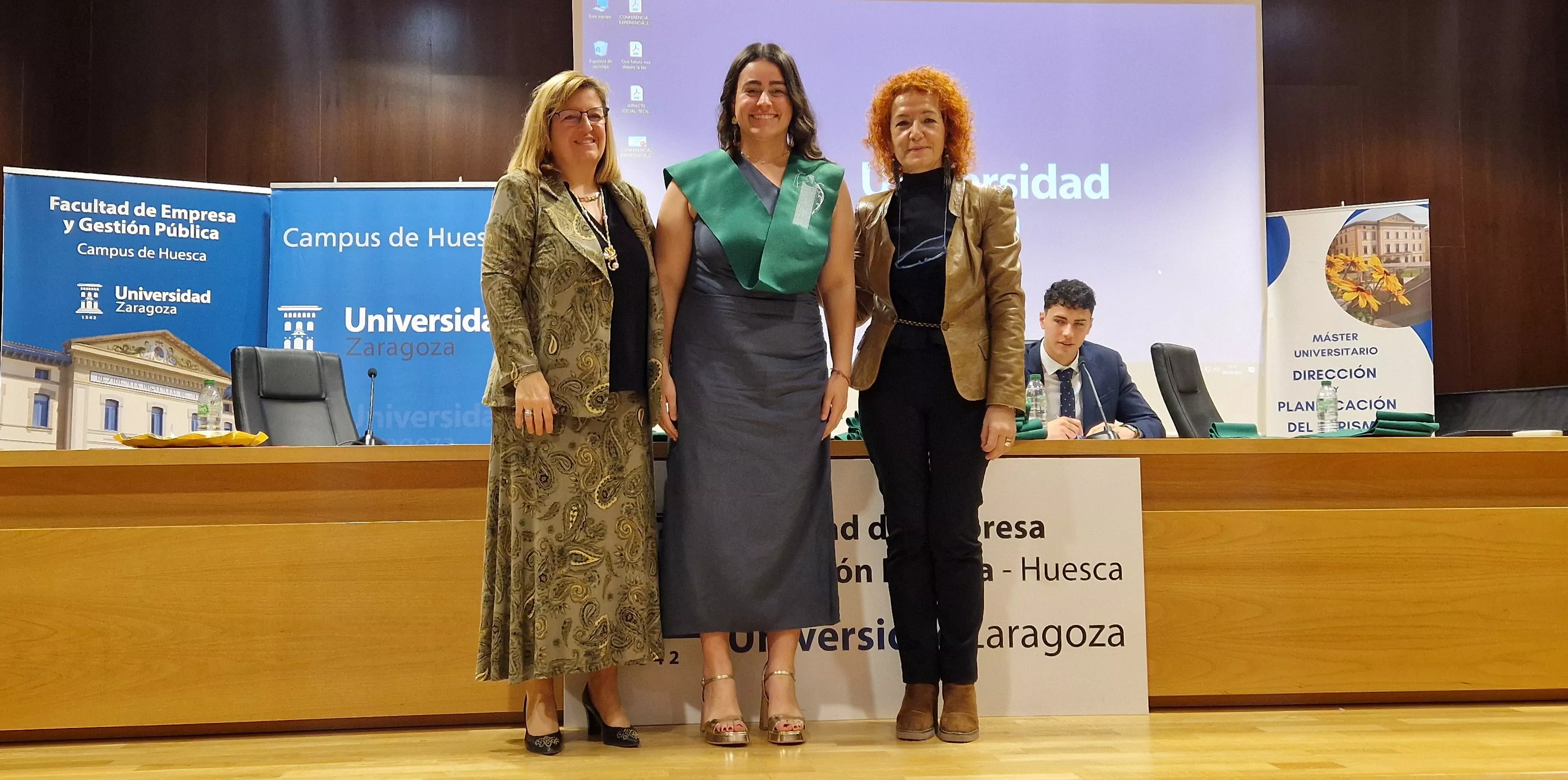 Fiesta anual del Colegio Mayor Universitario 'Ramón Acín'. Foto Myriam Martínez