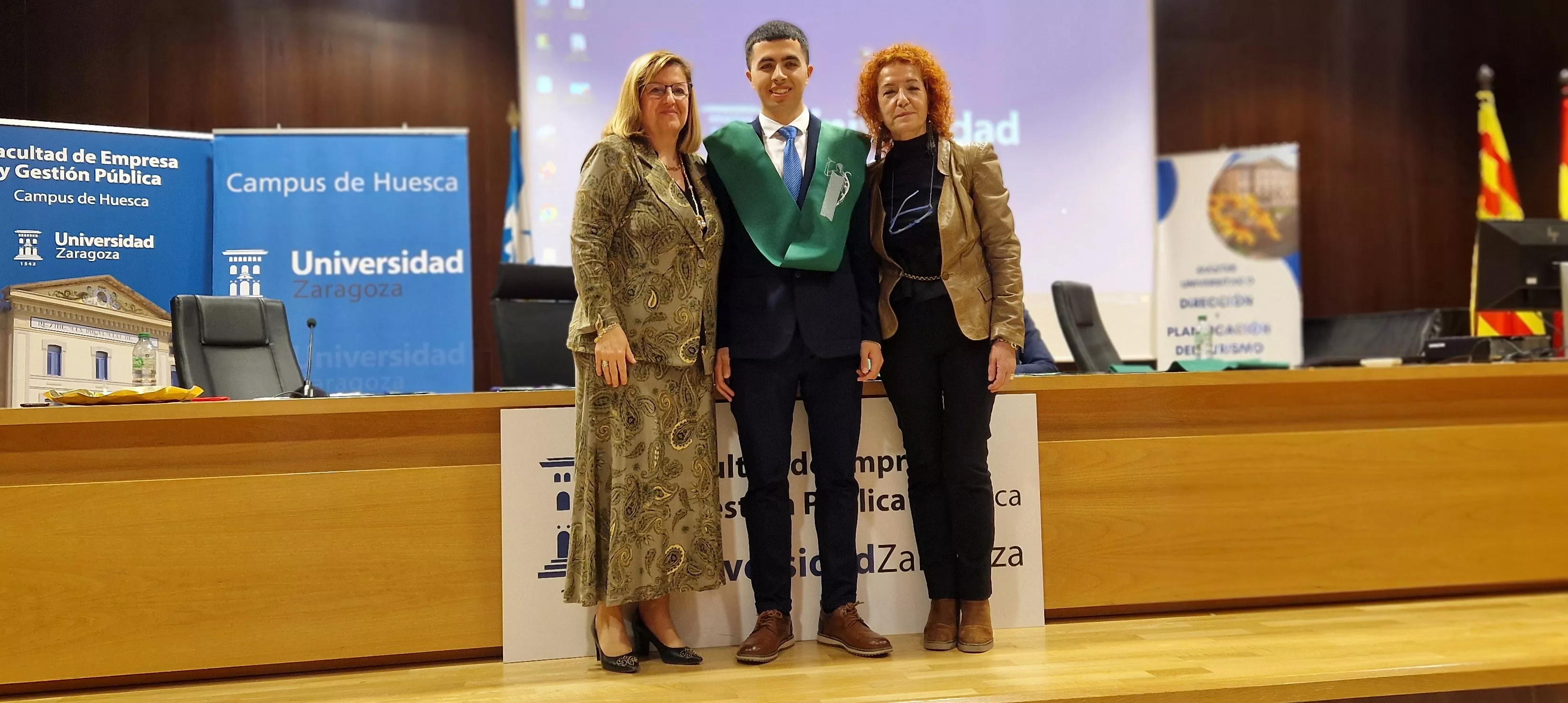 Fiesta anual del Colegio Mayor Universitario 'Ramón Acín'. Foto Myriam Martínez