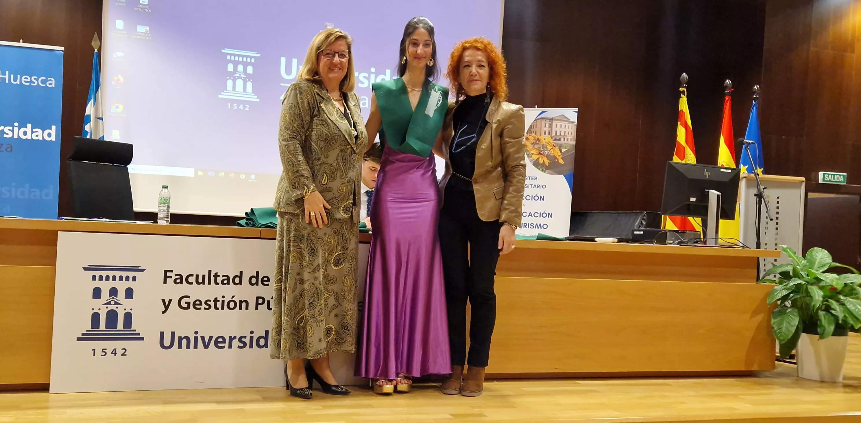 Fiesta anual del Colegio Mayor Universitario 'Ramón Acín'. Foto Myriam Martínez