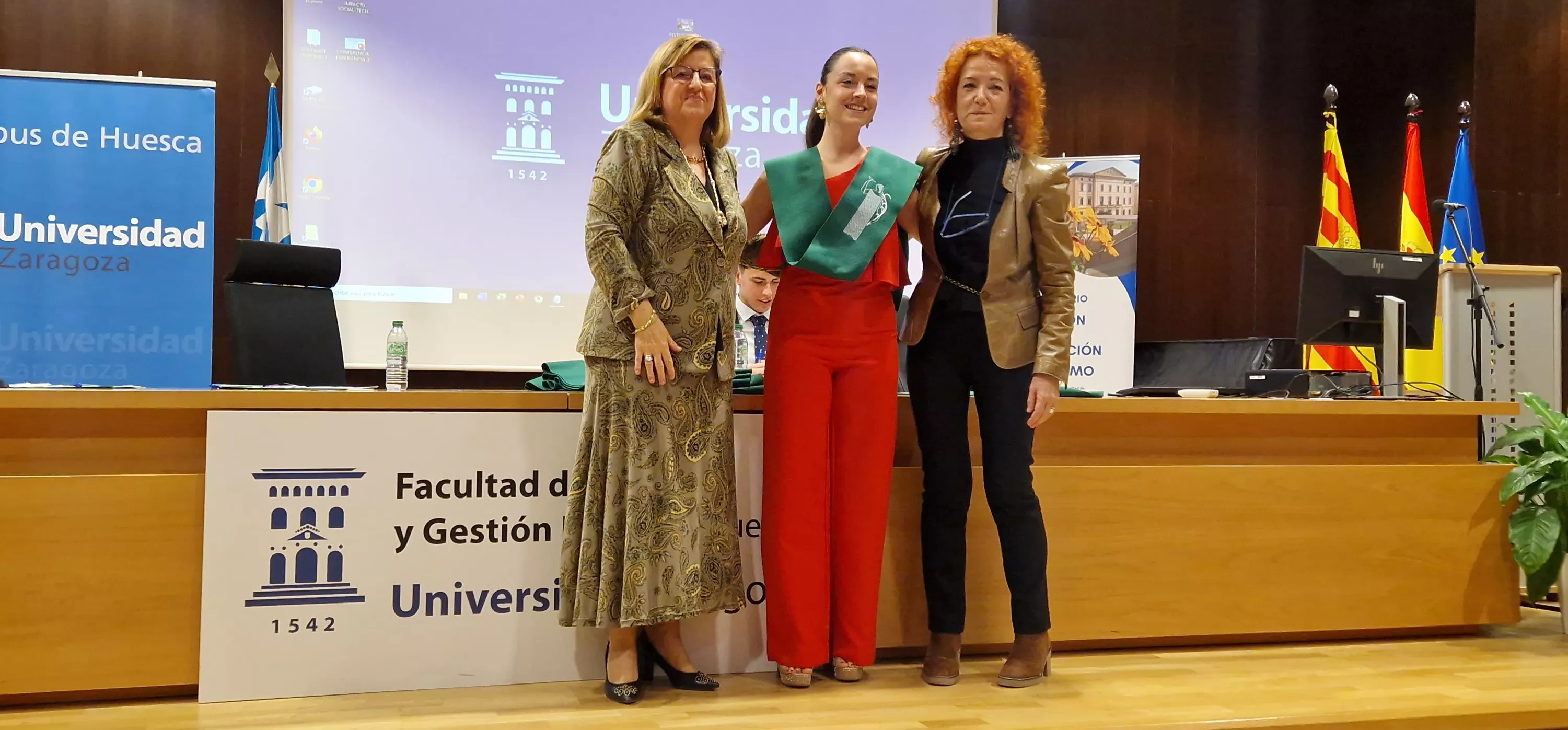 Fiesta anual del Colegio Mayor Universitario 'Ramón Acín'. Foto Myriam Martínez